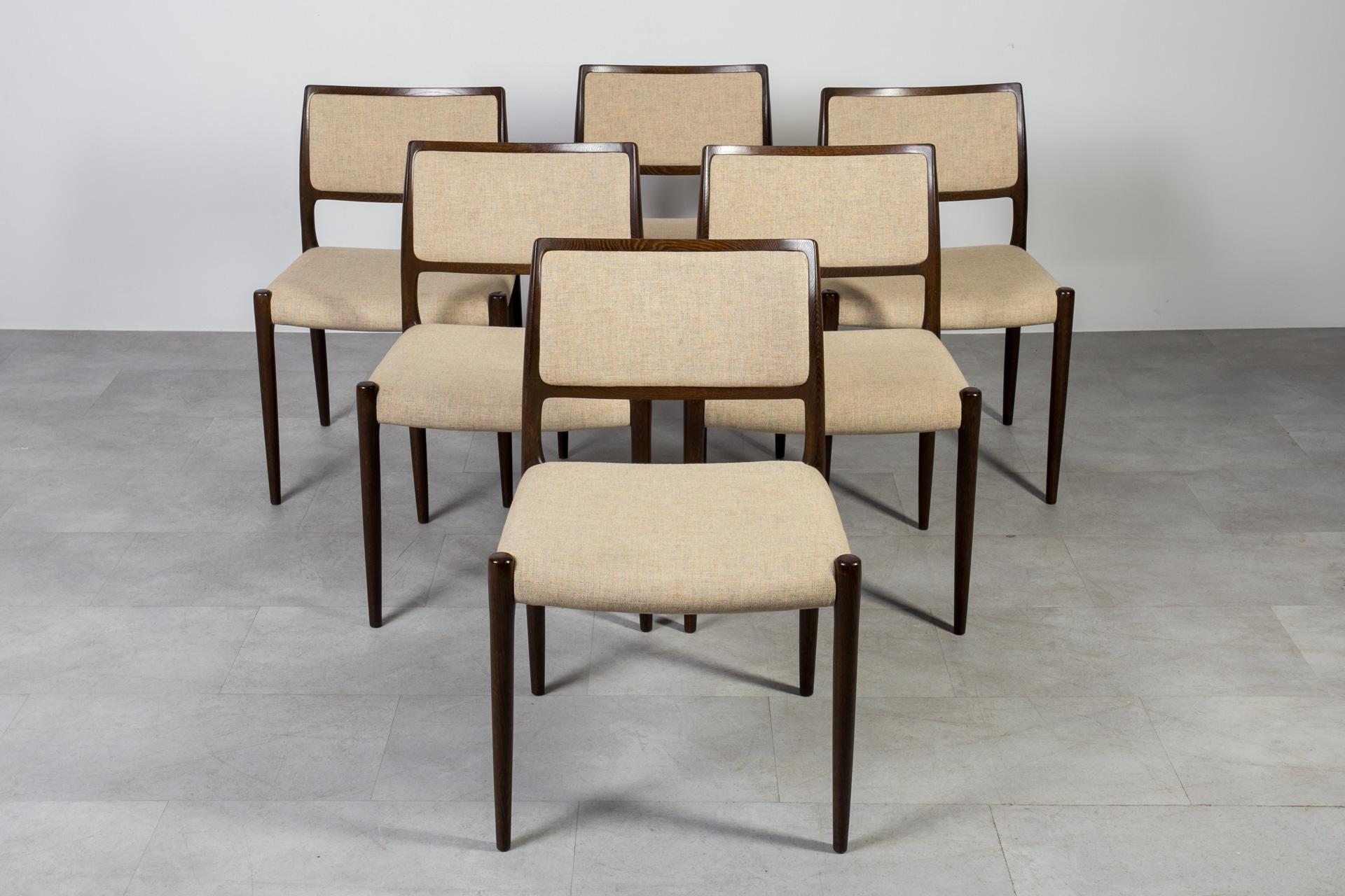 Danois Ensemble de 6 chaises de salle à manger par Niels Otto Møller, J.L. Møllers Møbelfabrik, Danemark en vente
