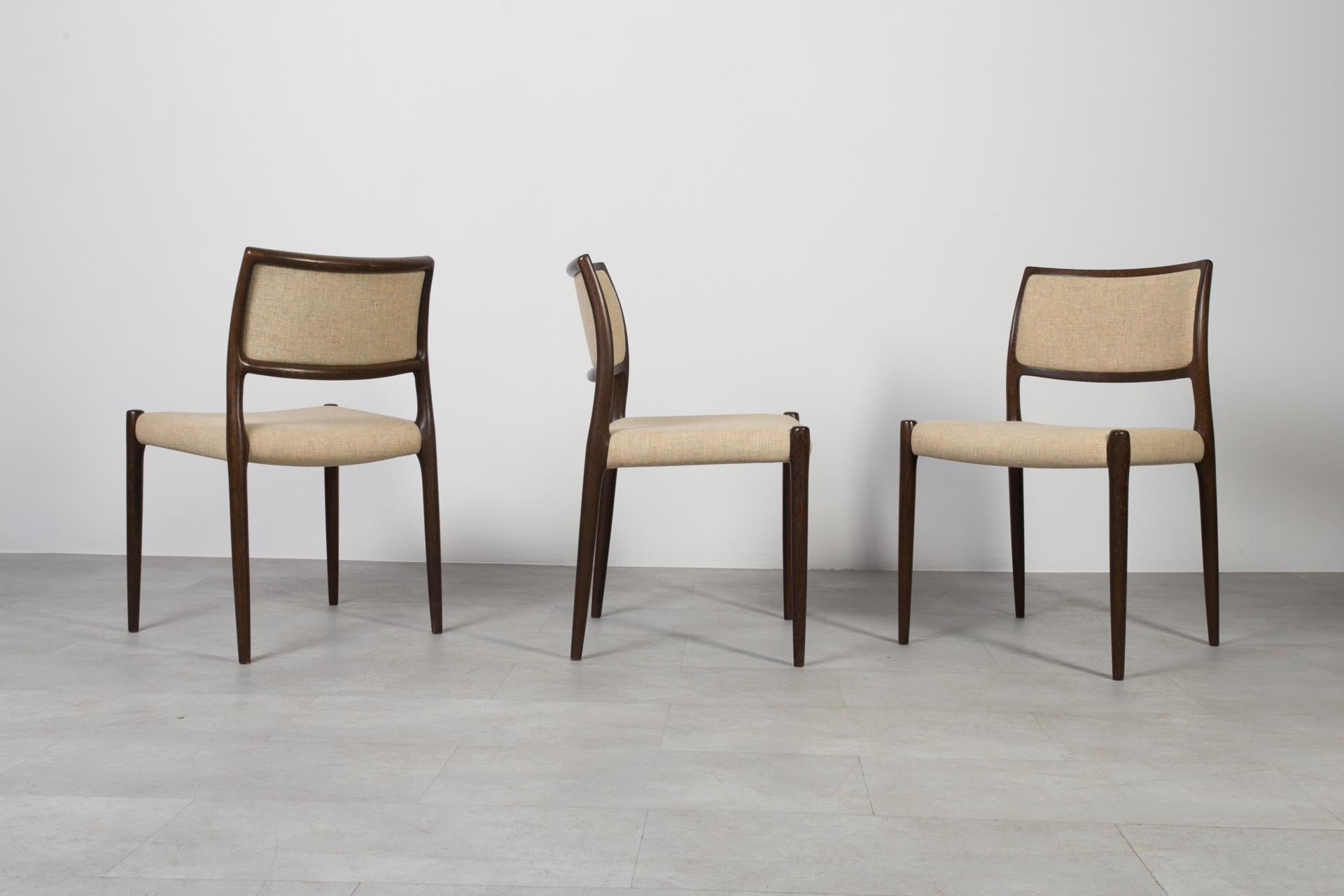 Ensemble de 6 chaises de salle à manger par Niels Otto Møller, J.L. Møllers Møbelfabrik, Danemark Bon état - En vente à Wrocław, Poland