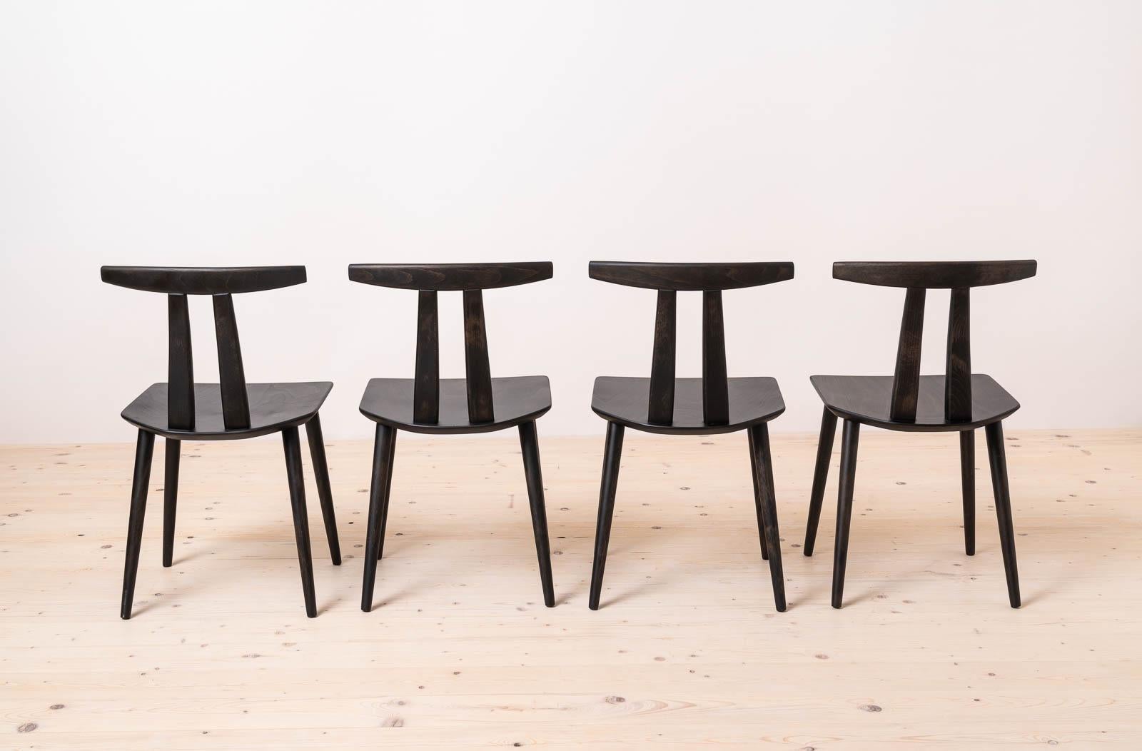 Satz von 6 Esszimmerstühlen von Poul Volther, Modell J111, Timless Dänisches Design (Geschwärzt)
