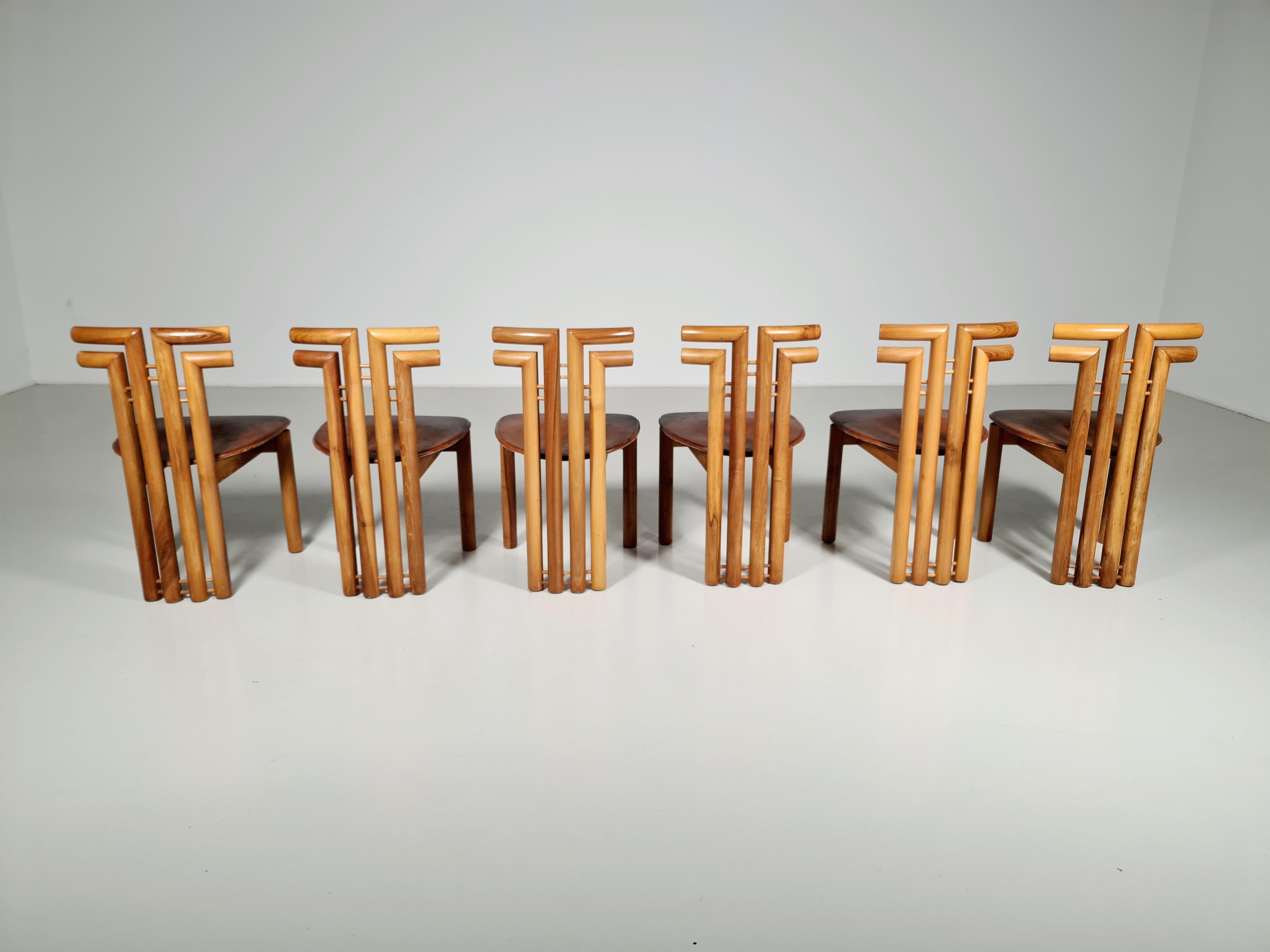 Late 20th Century Set of 6 Dining Chairs by Sapporo Mobil Girgi Italy, 1970s