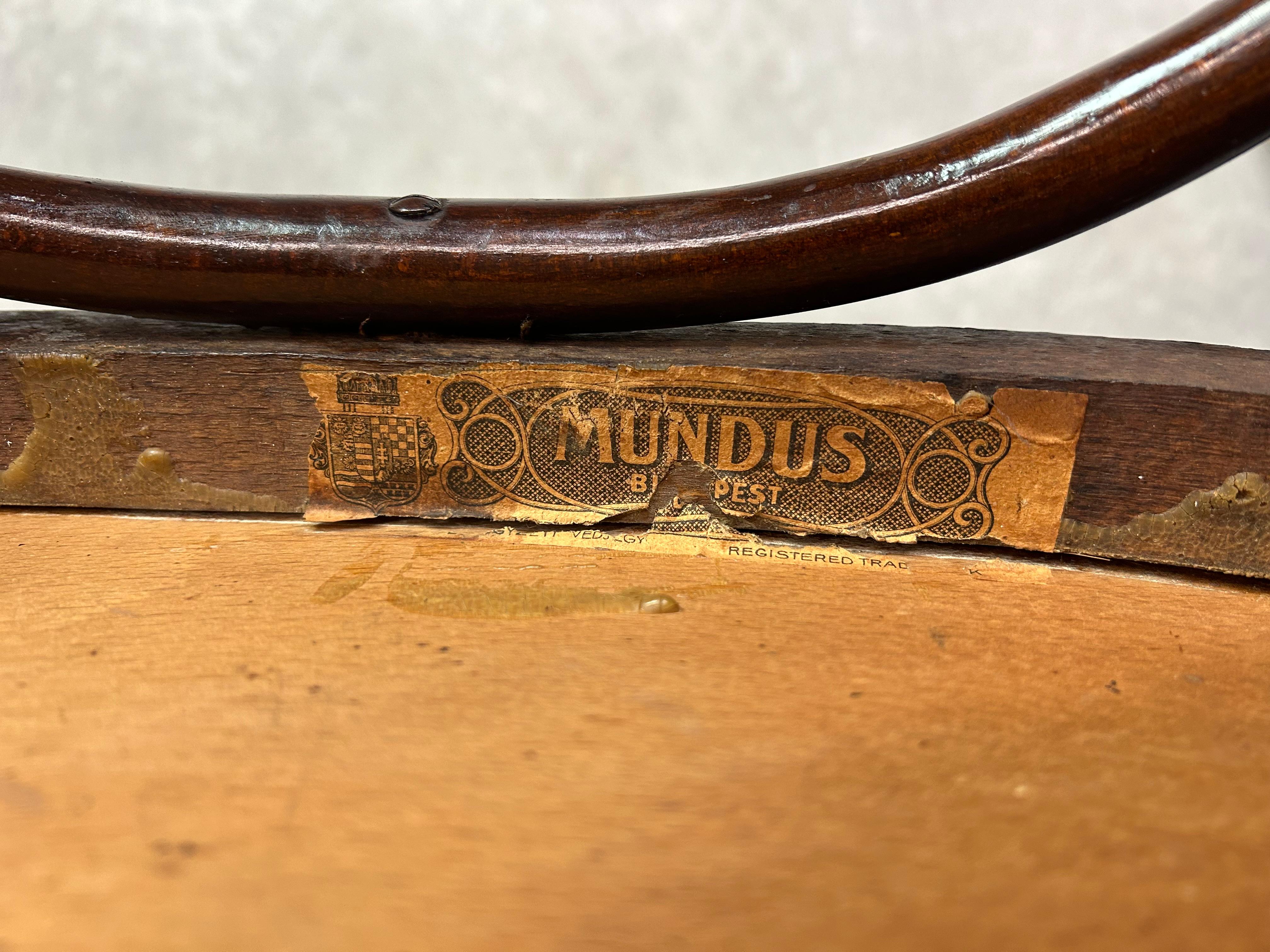 Set di 6 sedie da pranzo di Thonet-Mundus in vendita 6