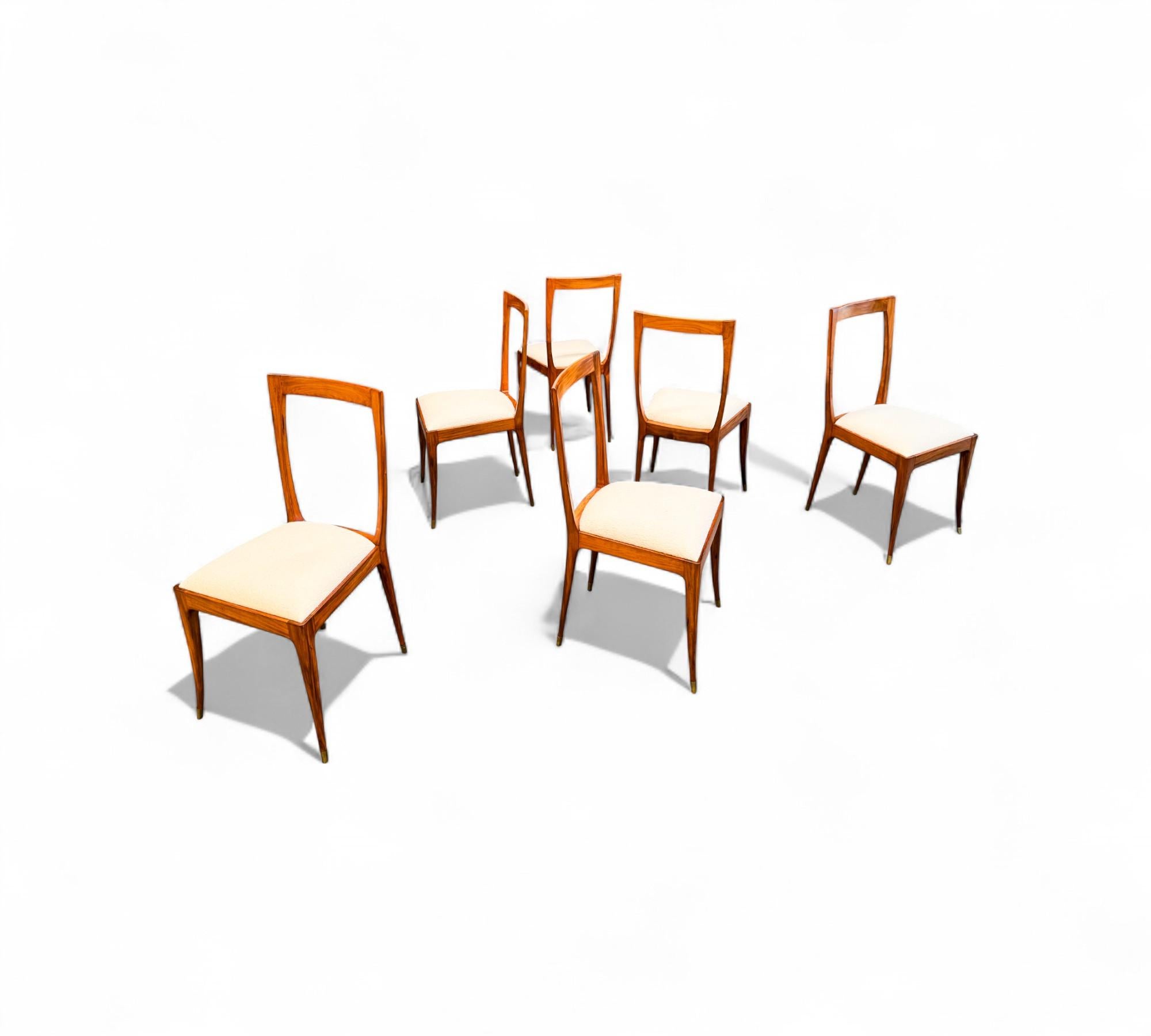 Ensemble de 6 chaises de salle à manger en caviuna et tissu, Giuseppe Scapinelli, années 1950 - Lot 681 en vente 2