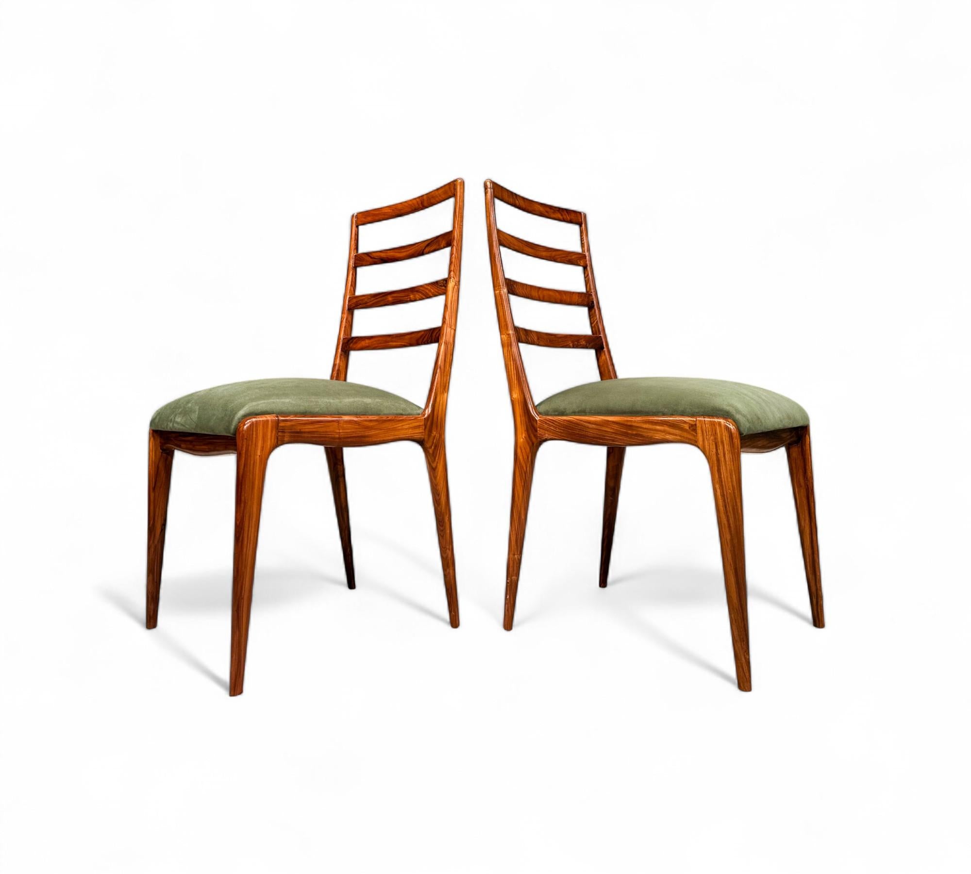 Set of 6 Dining Chairs in Caviuna Hardwood & Suede, Angelini, 1950s im Angebot 4