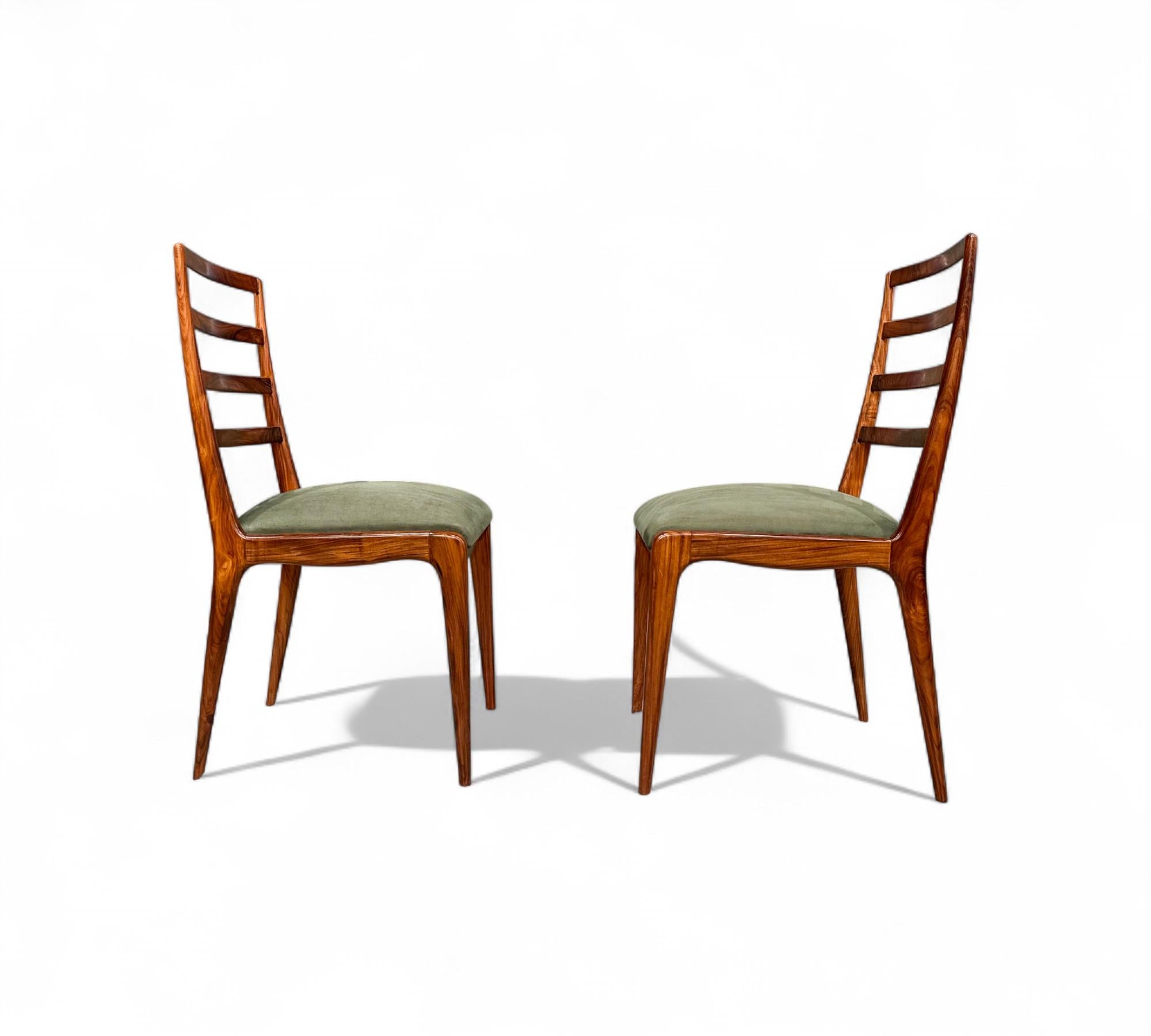 Set of 6 Dining Chairs in Caviuna Hardwood & Suede, Angelini, 1950s im Angebot 1