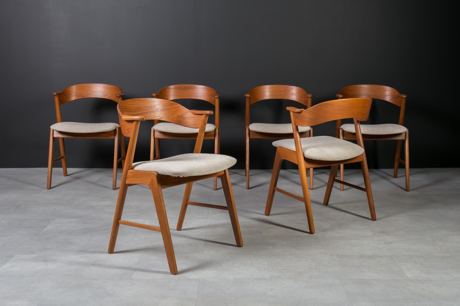 Scandinavo Set di 6 sedie da pranzo in stile Kai Kristiansen, anni '60, Korup, completamente restaurate in vendita