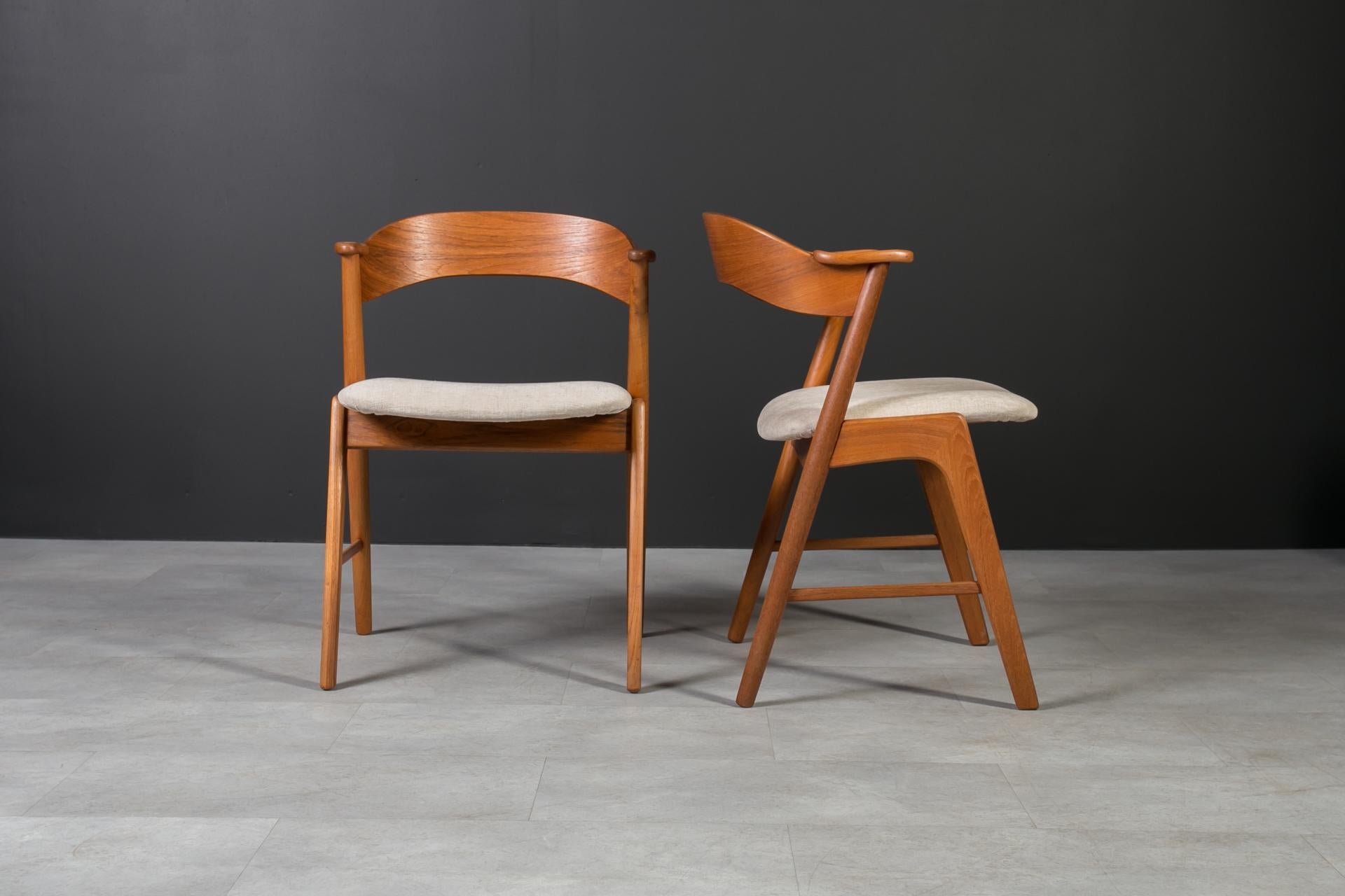 Metà XX secolo Set di 6 sedie da pranzo in stile Kai Kristiansen, anni '60, Korup, completamente restaurate in vendita