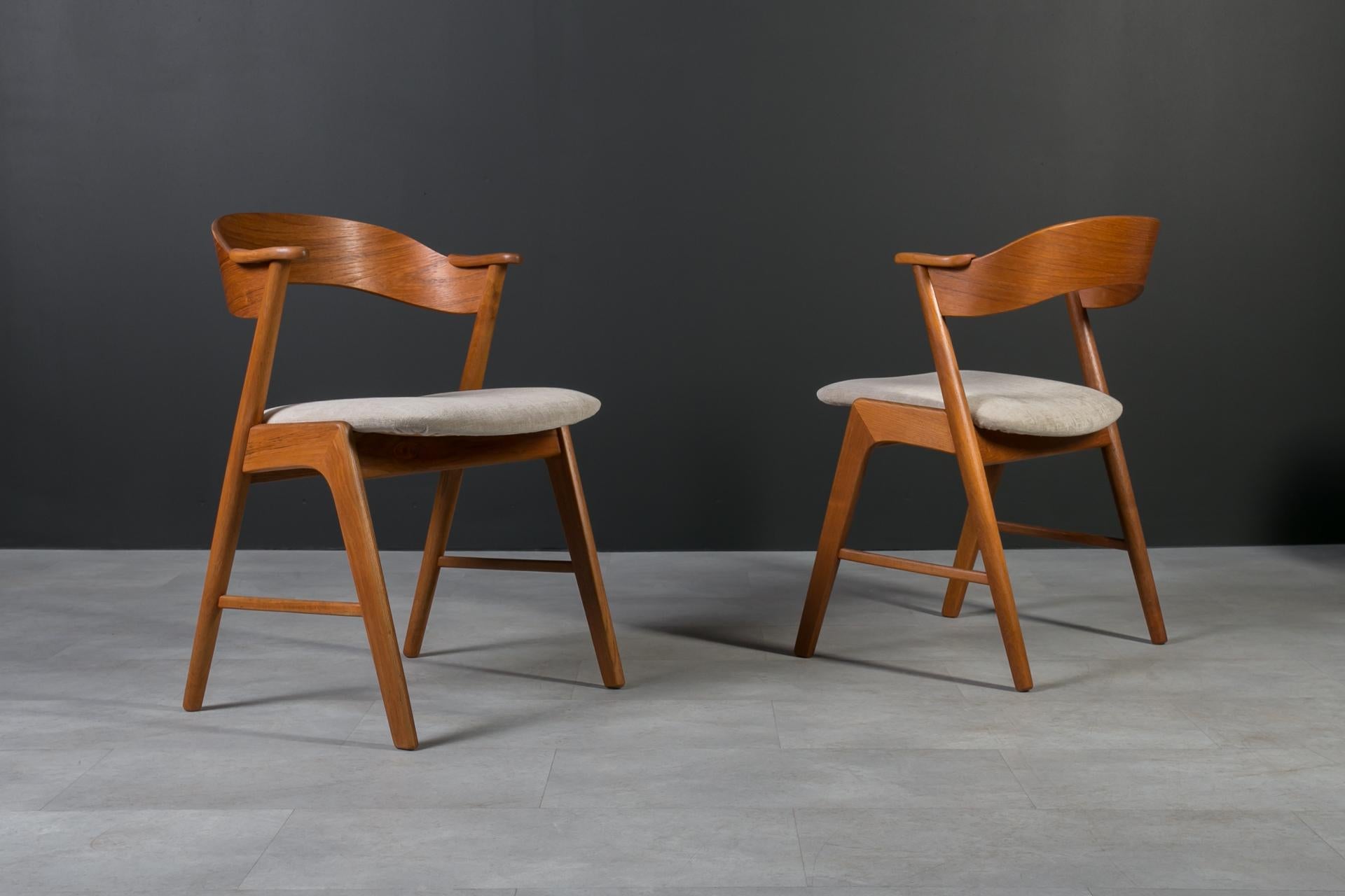 Set di 6 sedie da pranzo in stile Kai Kristiansen, anni '60, Korup, completamente restaurate in vendita 1