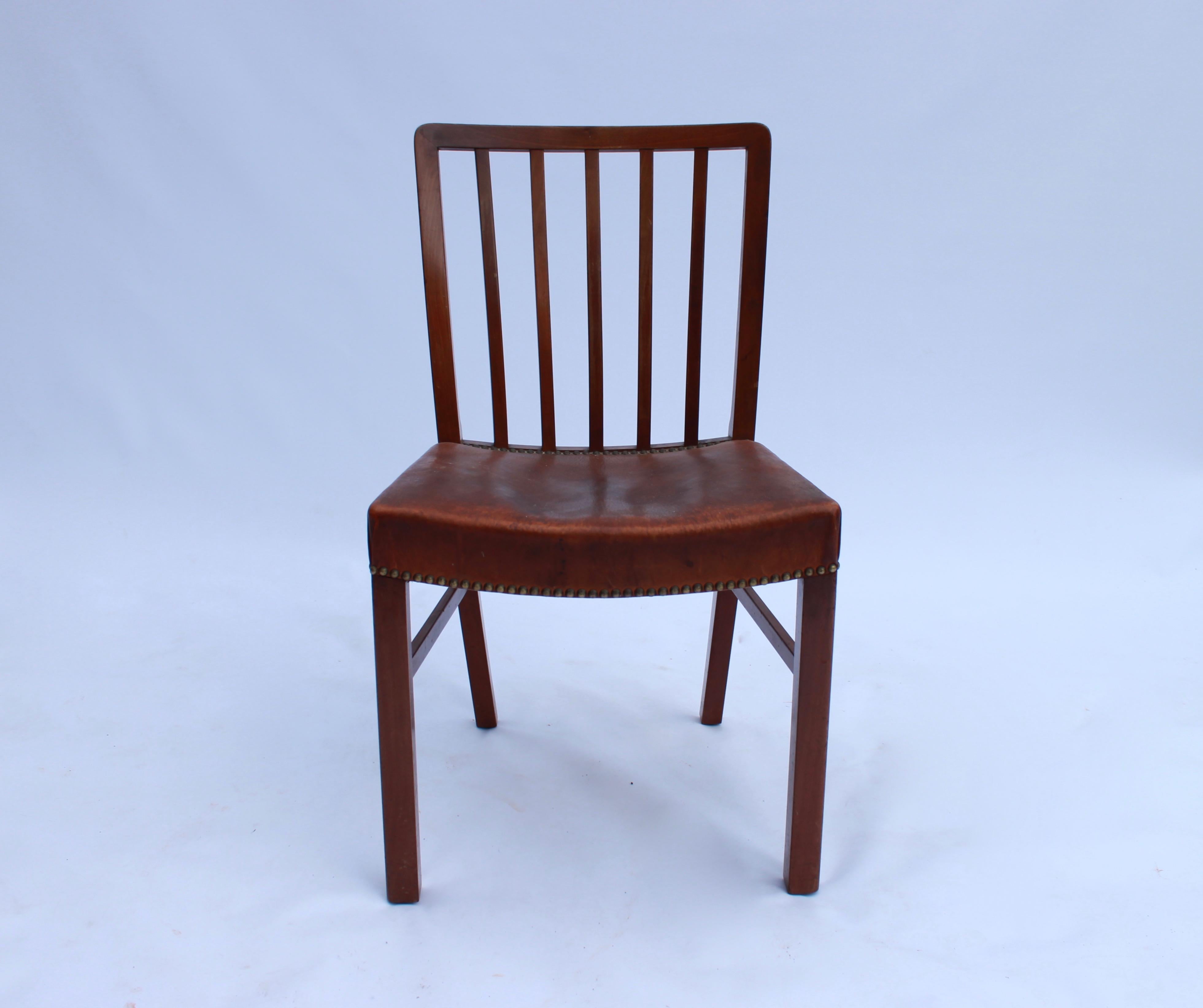 Danish Scandinavian Modern Set of 6 Dining Chairs in Mahogany by Fritz Hansen, 1940s