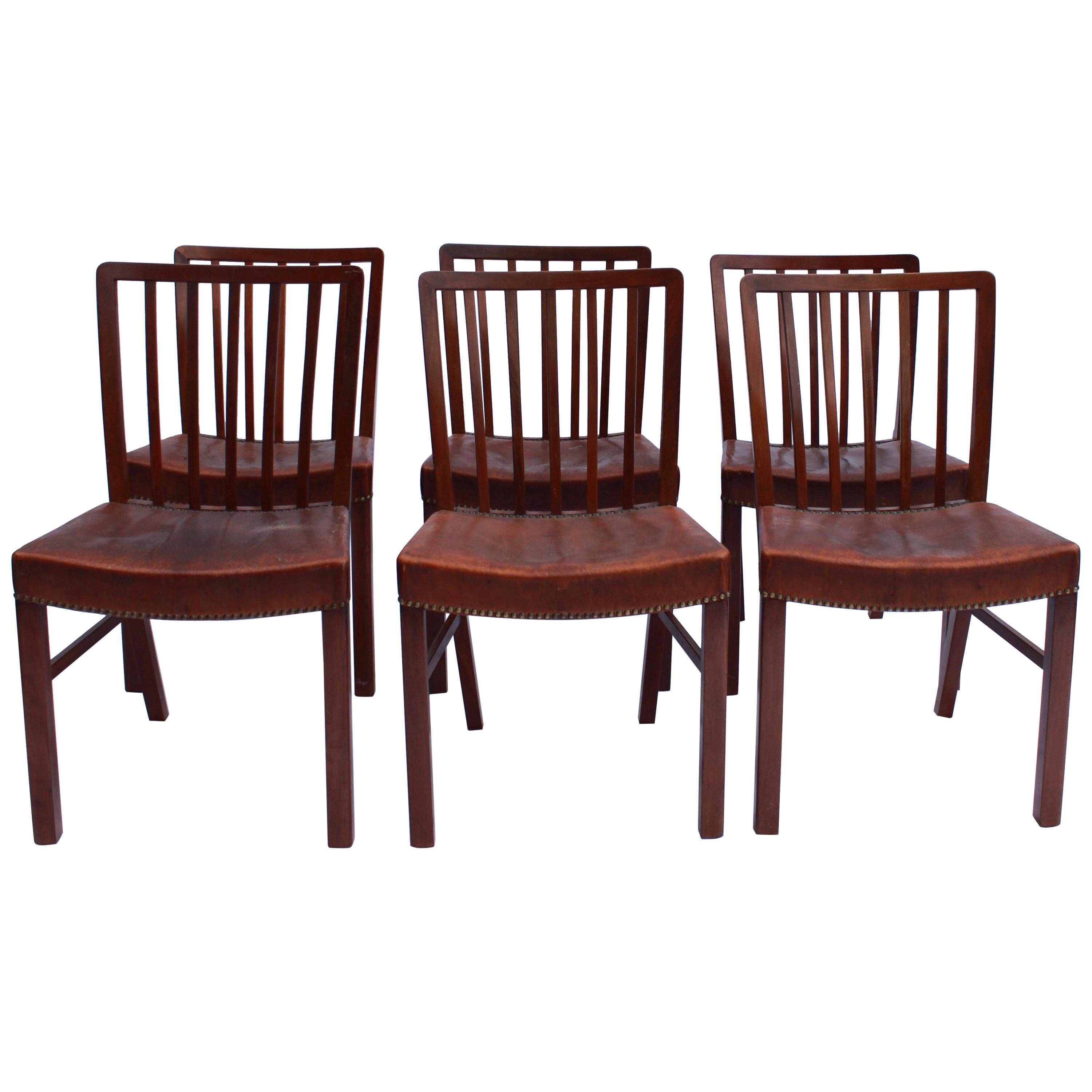 Scandinavian Modern Set of 6 Dining Chairs in Mahogany by Fritz Hansen, 1940s