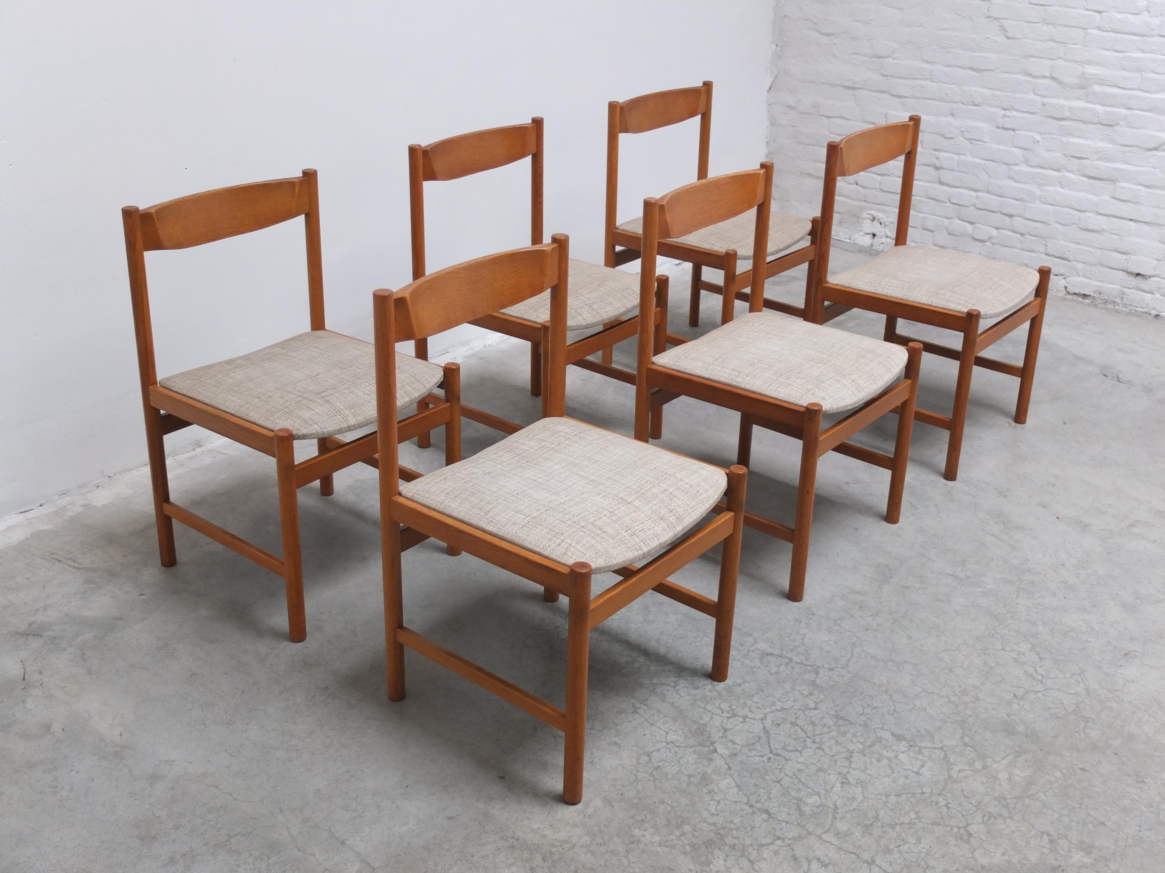 Belga Set di 6 sedie da pranzo in Oak di Meubelatelier Vanda Watervliet, anni '60 in vendita