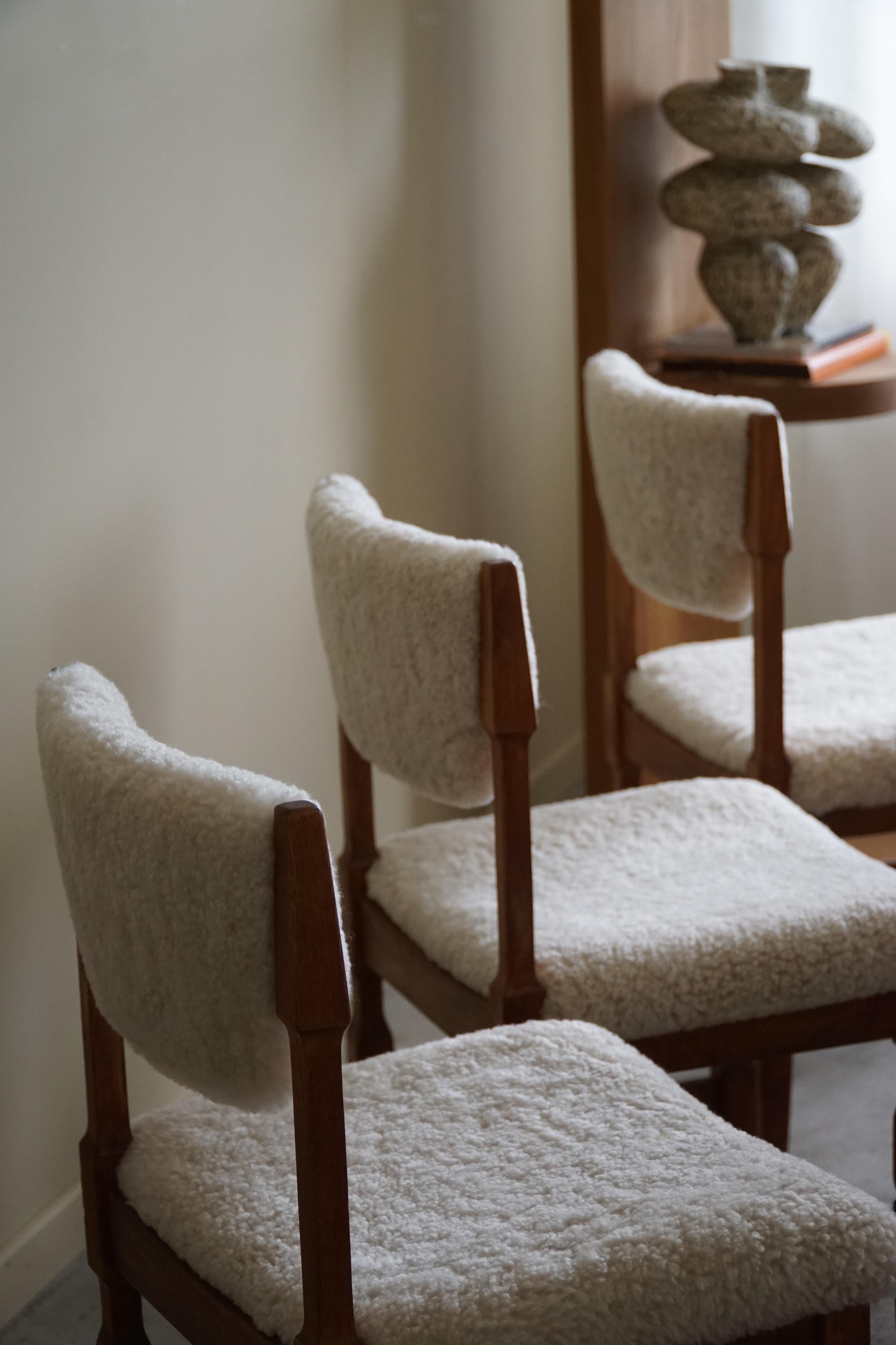 Ensemble de 6 chaises de salle à manger danoises mi-siècle moderne en chêne et laine d'agneau, années 1960 en vente 7