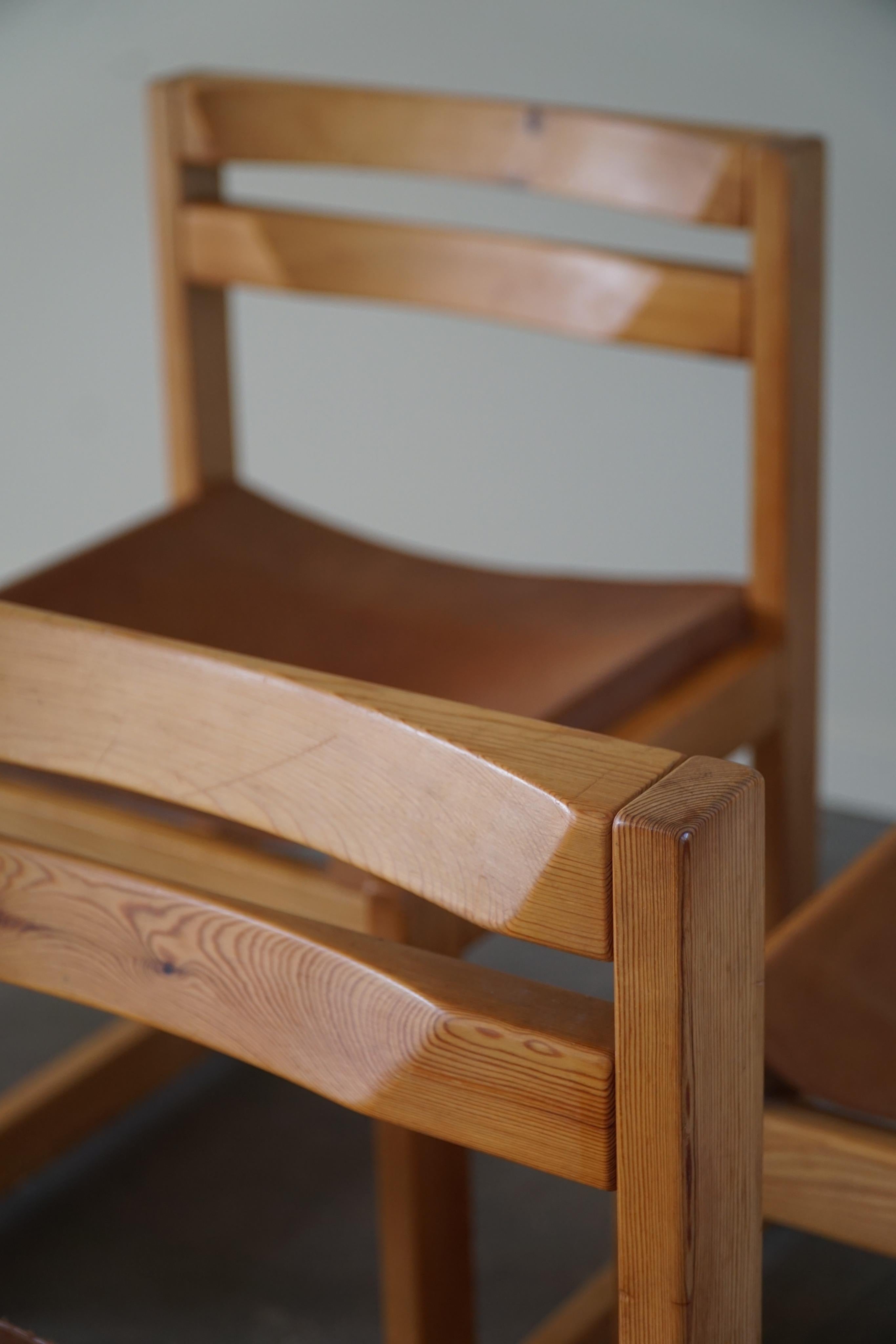 Set of 6 Dining Chairs in Pine and Leather by Knud Færch, Danish Modern, 1970s 10