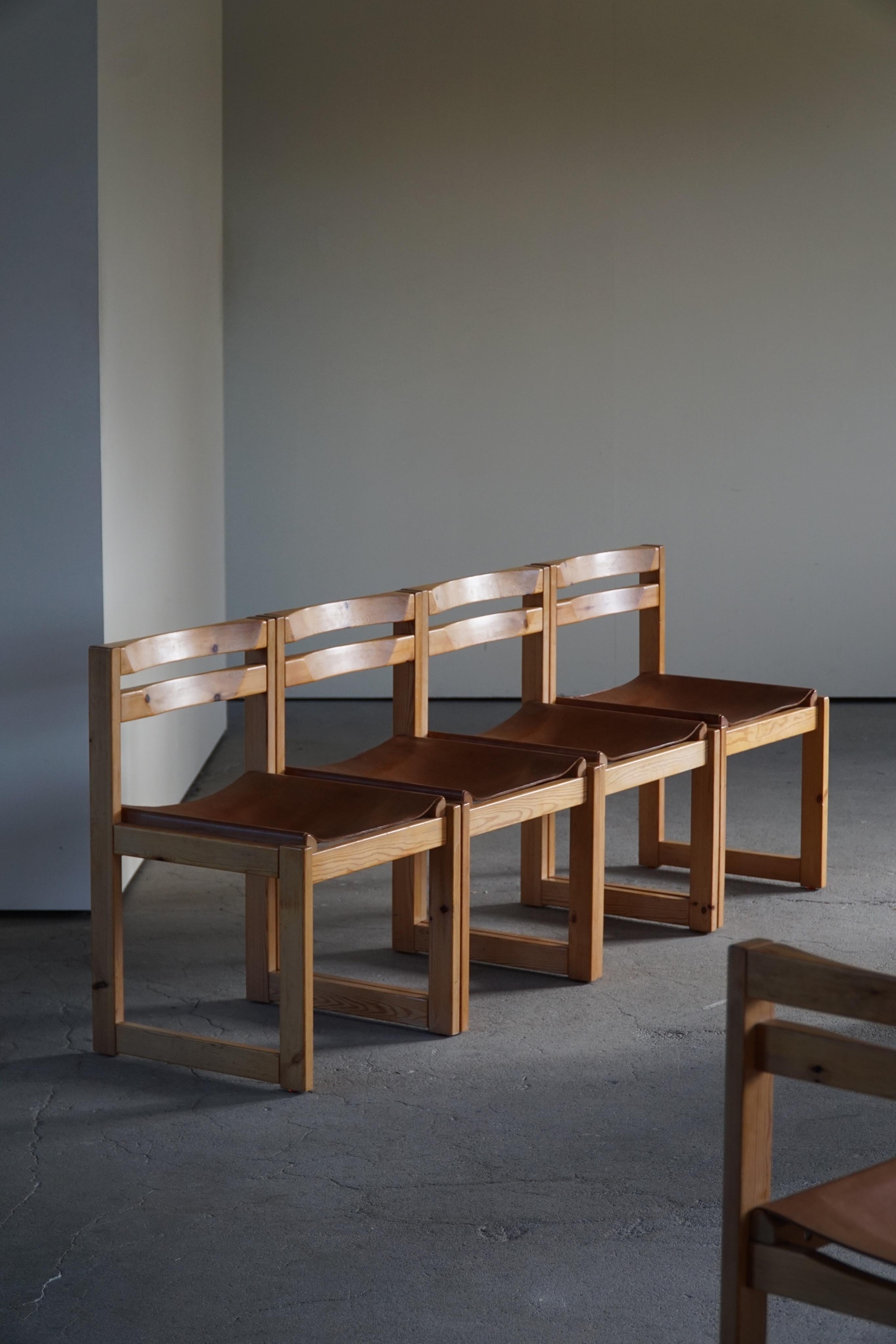 Set of 6 Dining Chairs in Pine and Leather by Knud Færch, Danish Modern, 1970s 12