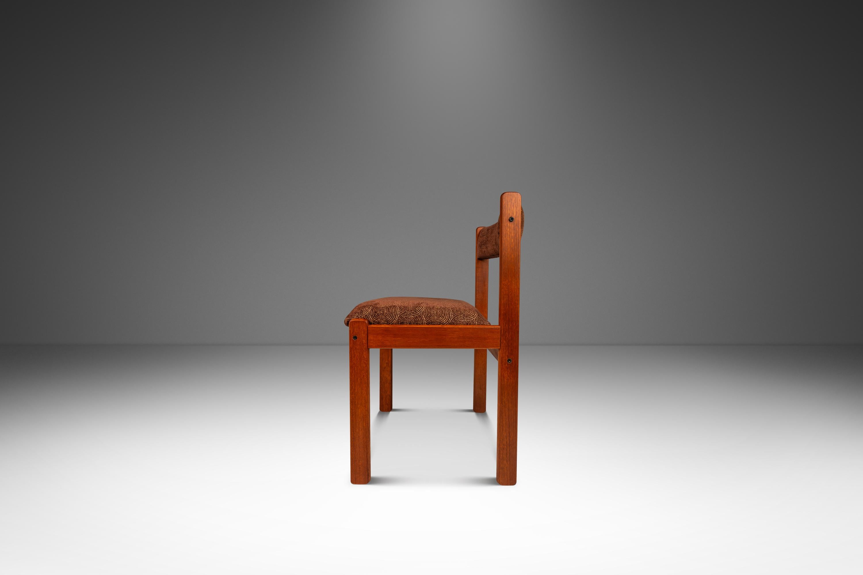 Danois Ensemble de 6 chaises de salle à manger en teck massif par Findahl Møbler, Danemark, c. 1970 en vente