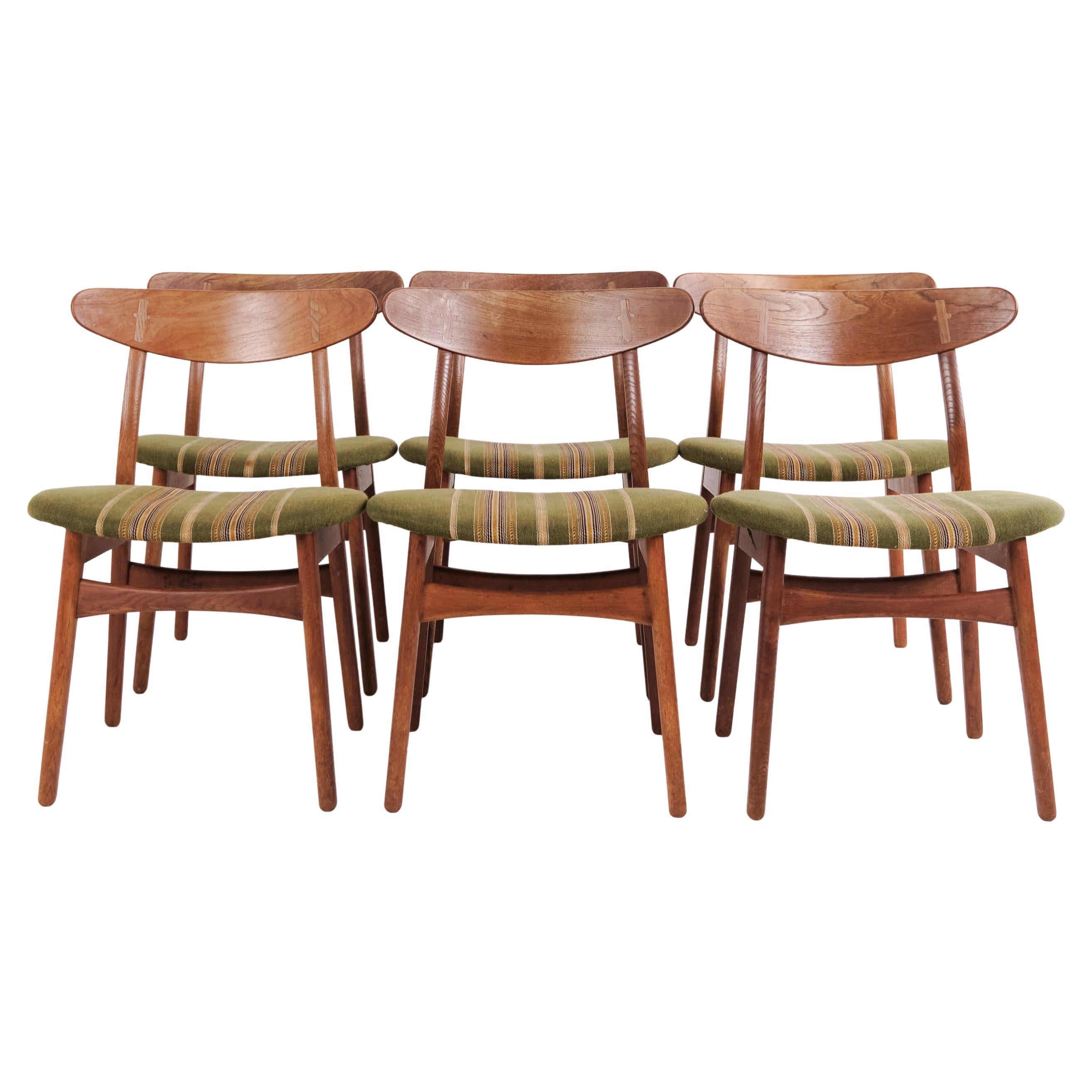 6 Esszimmerstühle aus Teak und Eiche Modell "CH30" von Hans J. Wegner im Angebot