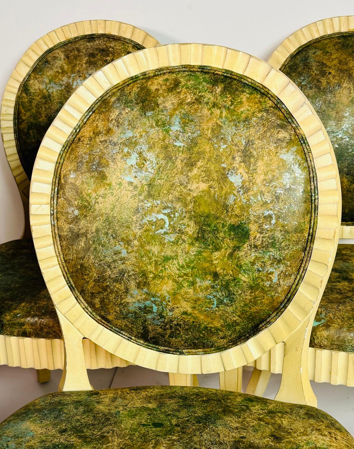 Set di 6 sedie da pranzo realizzate negli Stati Uniti da Casa Stradivari. in vendita 9