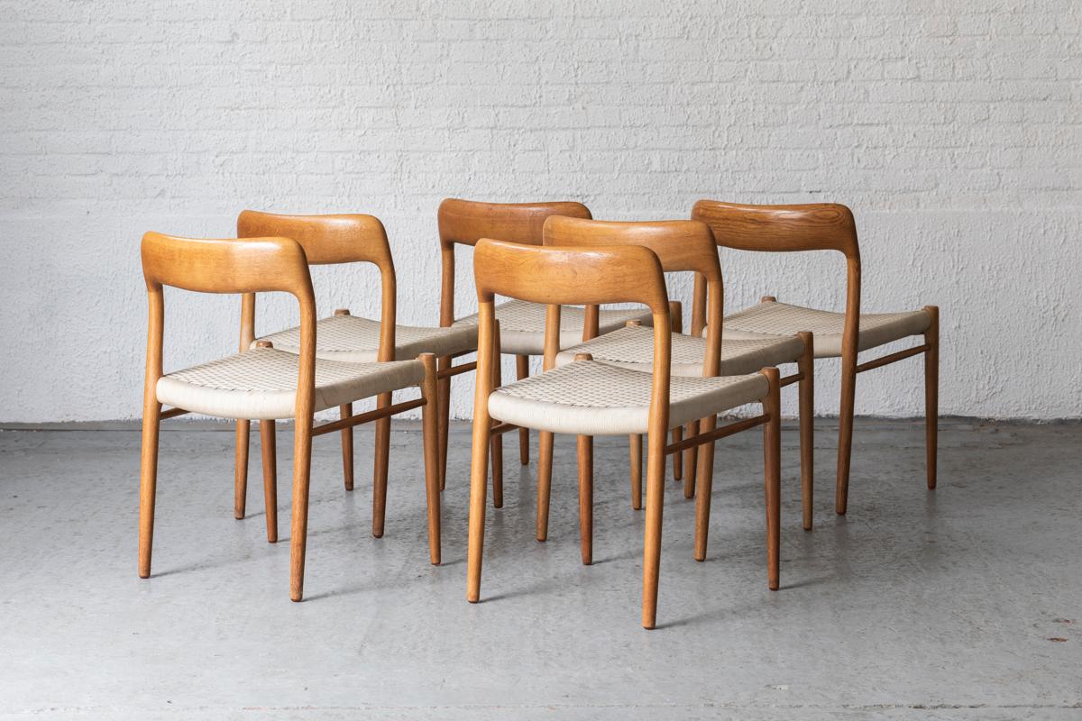 Mid-Century Modern Set of 6 dining chairs ‘model 75’ in oak wood by Niels O. Møller for J.L. Møller