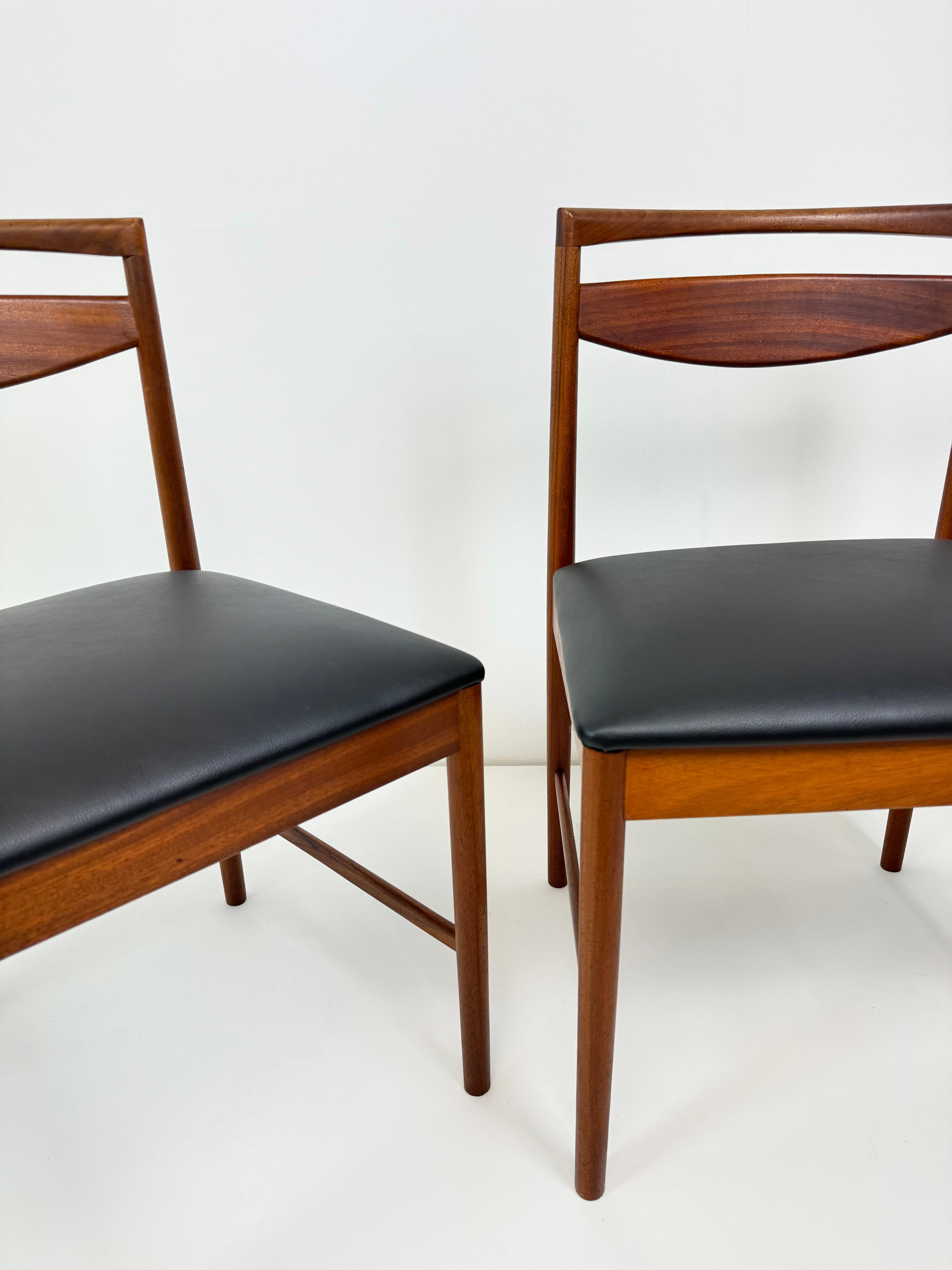 Juego de 6 sillas de comedor, Modelo 9513 de Tom Robertson para McIntosh, Reino Unido Años 60 4