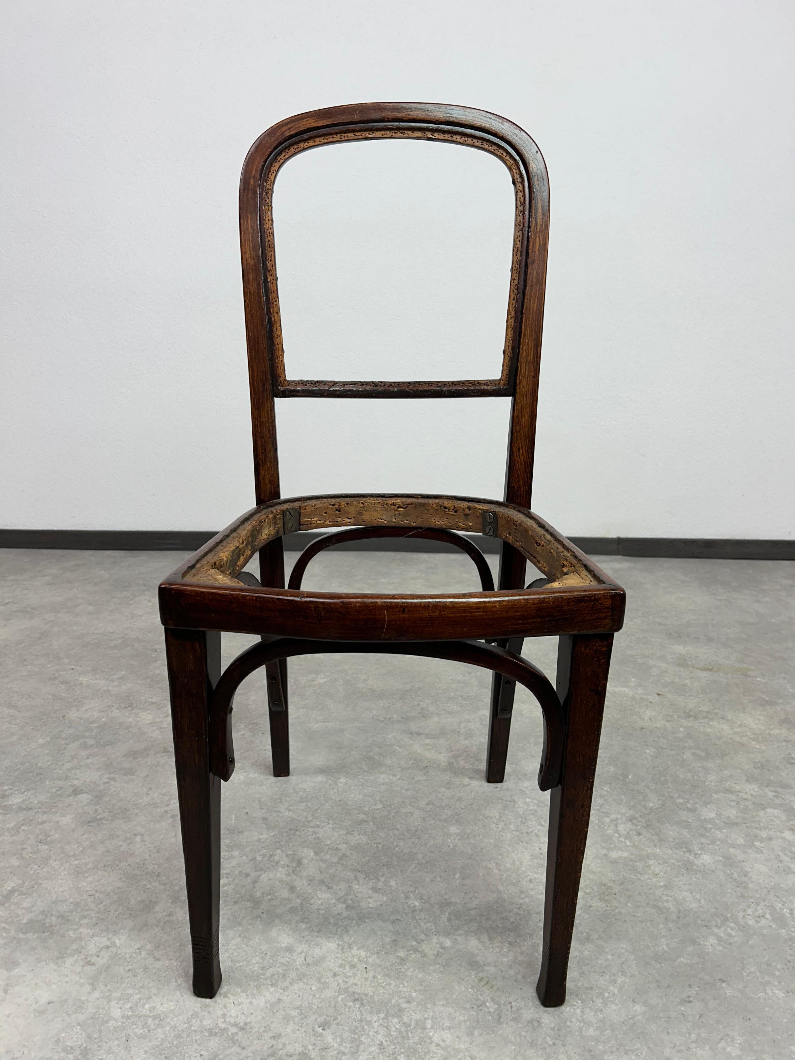 Set of 6 dining chairs no.715 by Gustav Siegel for J&J Kohn in vendita 2