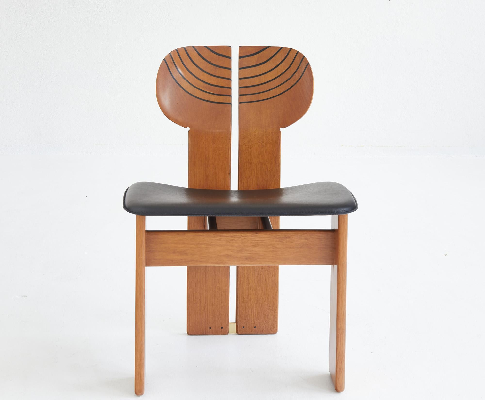 Satz von sechs Stühlen „Africa“ von Afra und Tobia Scarpa, Maxalto, Italien 1975, Set (Moderne der Mitte des Jahrhunderts) im Angebot