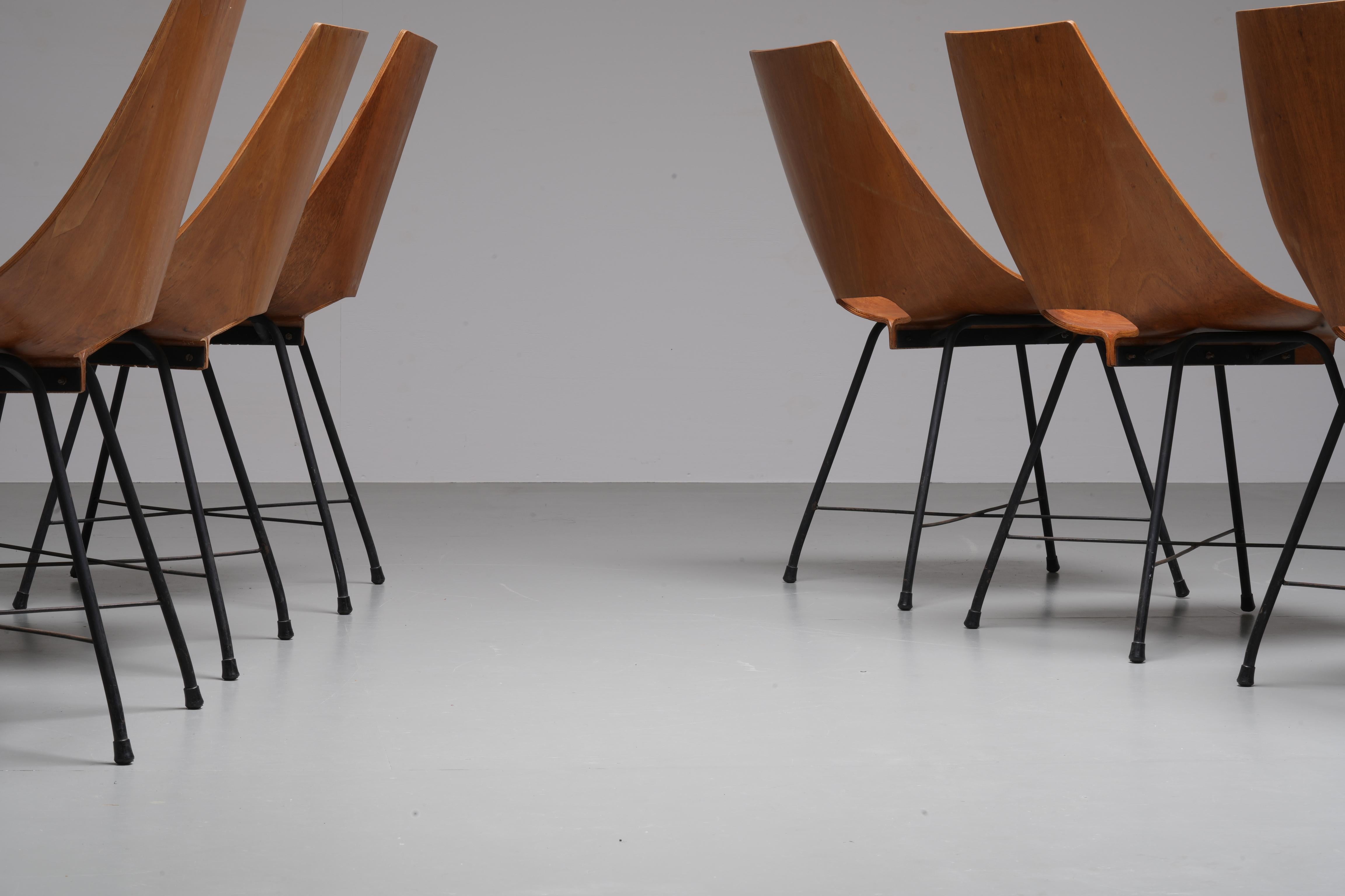 Set of 6 Dining Room Chairs by Carlo Ratti in Plywood and Metal, Italy, 1954 For Sale 3