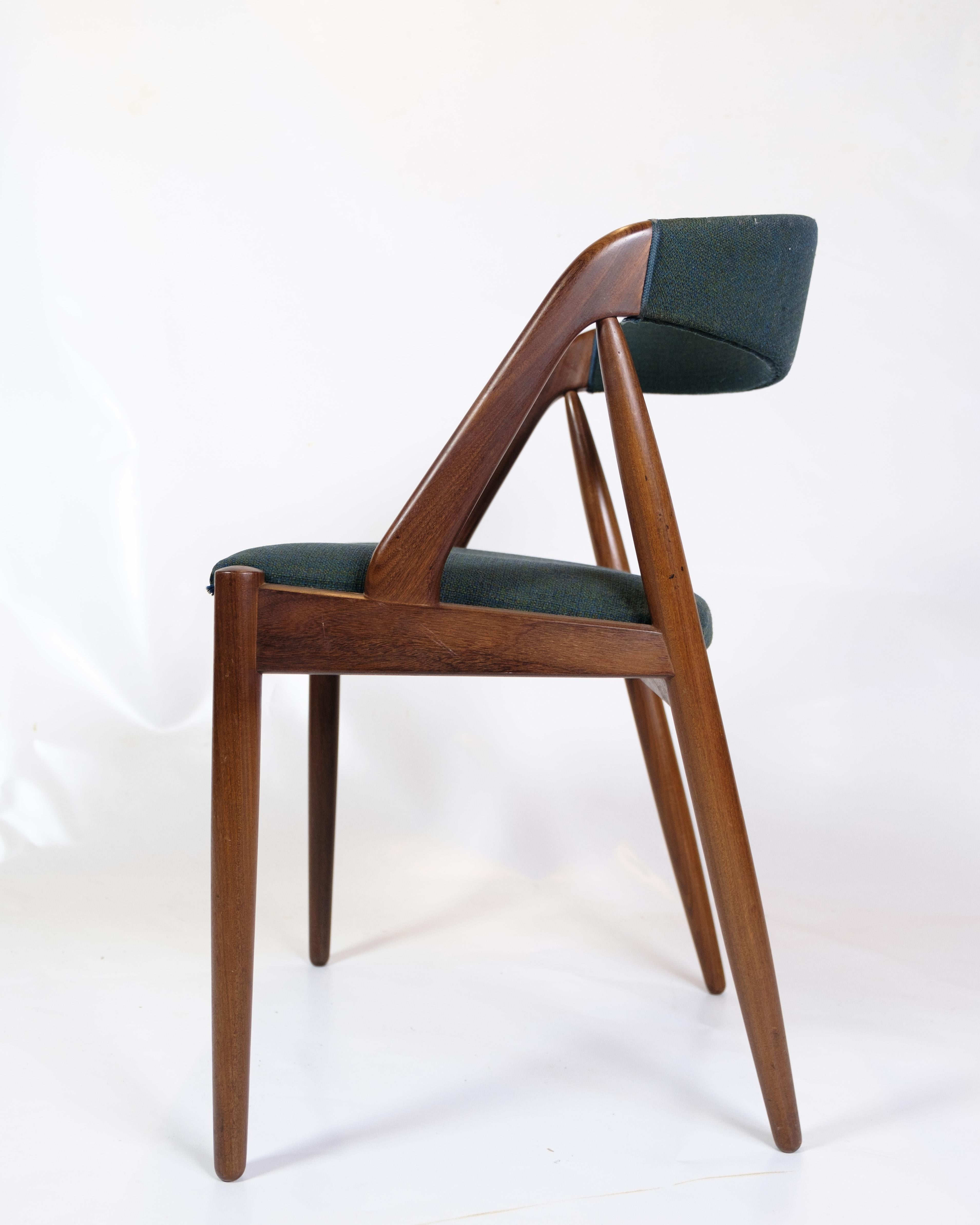 Milieu du XXe siècle Ensemble de 6 chaises de salle à manger modèle 31 fabriquées en teck par Kai Kristiansen à partir de 1950 en vente