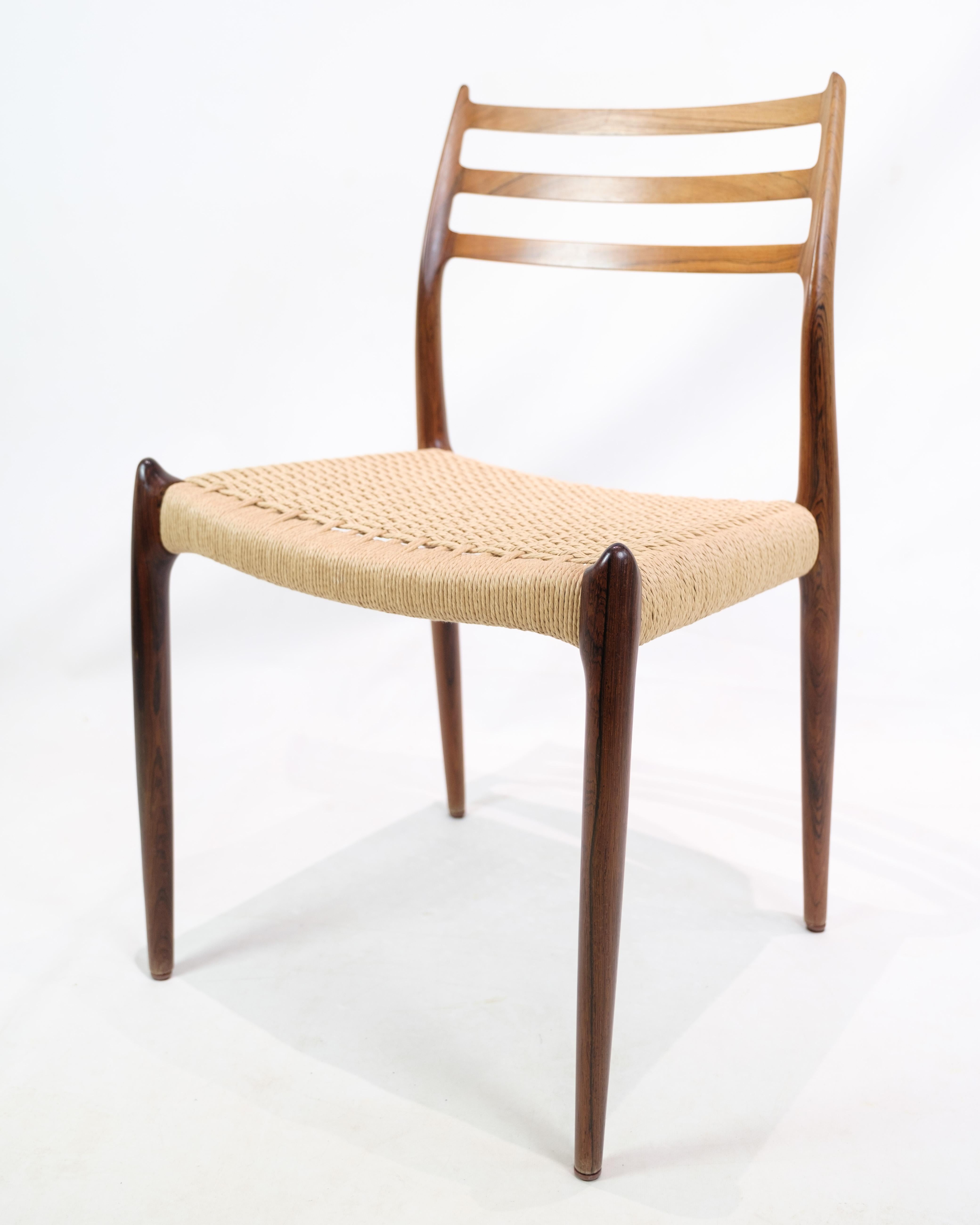 Ensemble de 6 chaises de salle à manger modèle 78 en bois de rose par N.O Møller dans les années 1950 en vente 3