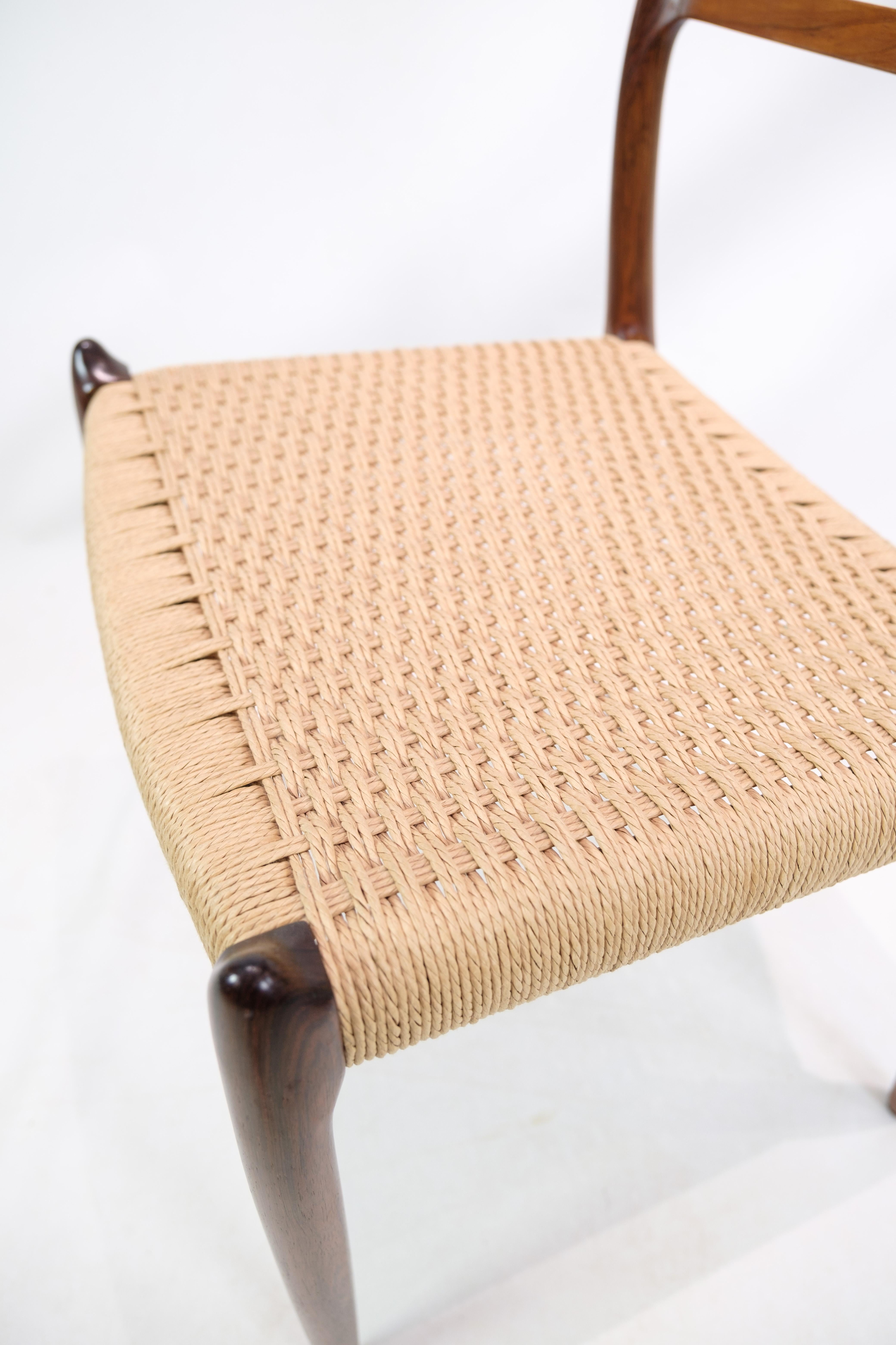 Mid-Century Modern Ensemble de 6 chaises de salle à manger modèle 78 en bois de rose par N.O Møller dans les années 1950 en vente