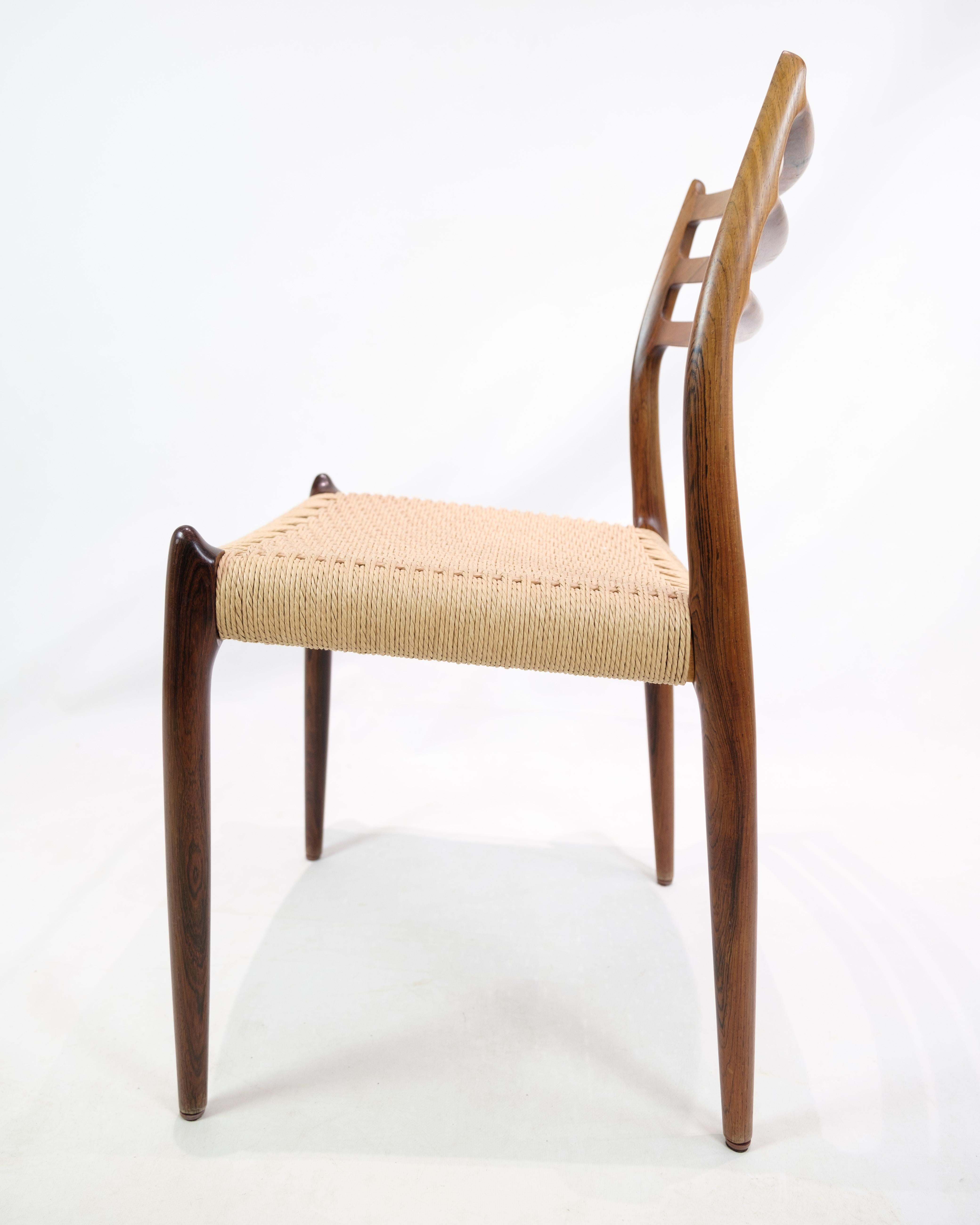 Danois Ensemble de 6 chaises de salle à manger modèle 78 en bois de rose par N.O Møller dans les années 1950 en vente
