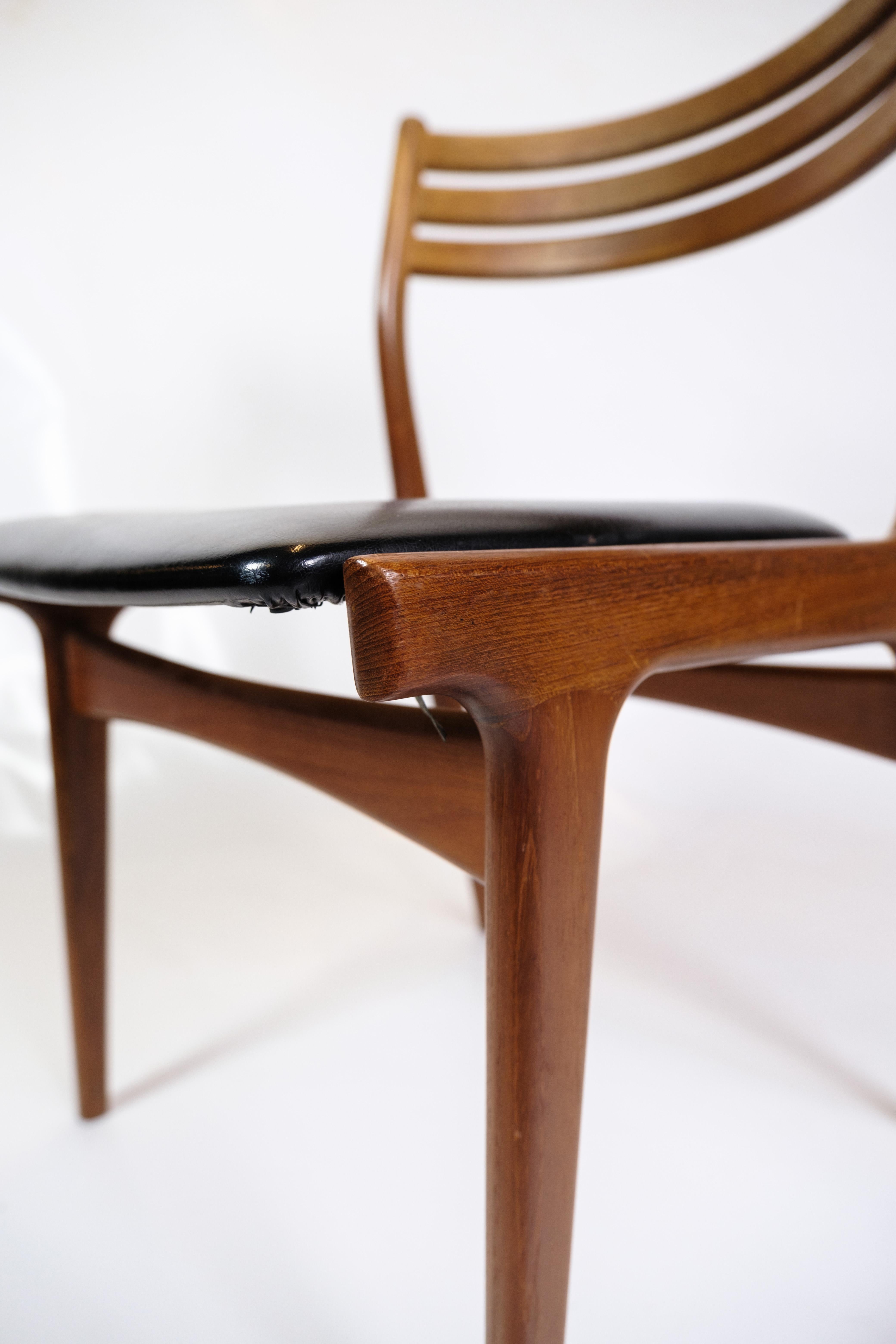 Leather Set Of 6 Dining Room Chairs Model U20 Made In Teak By Johannes Andersen 1960s For Sale