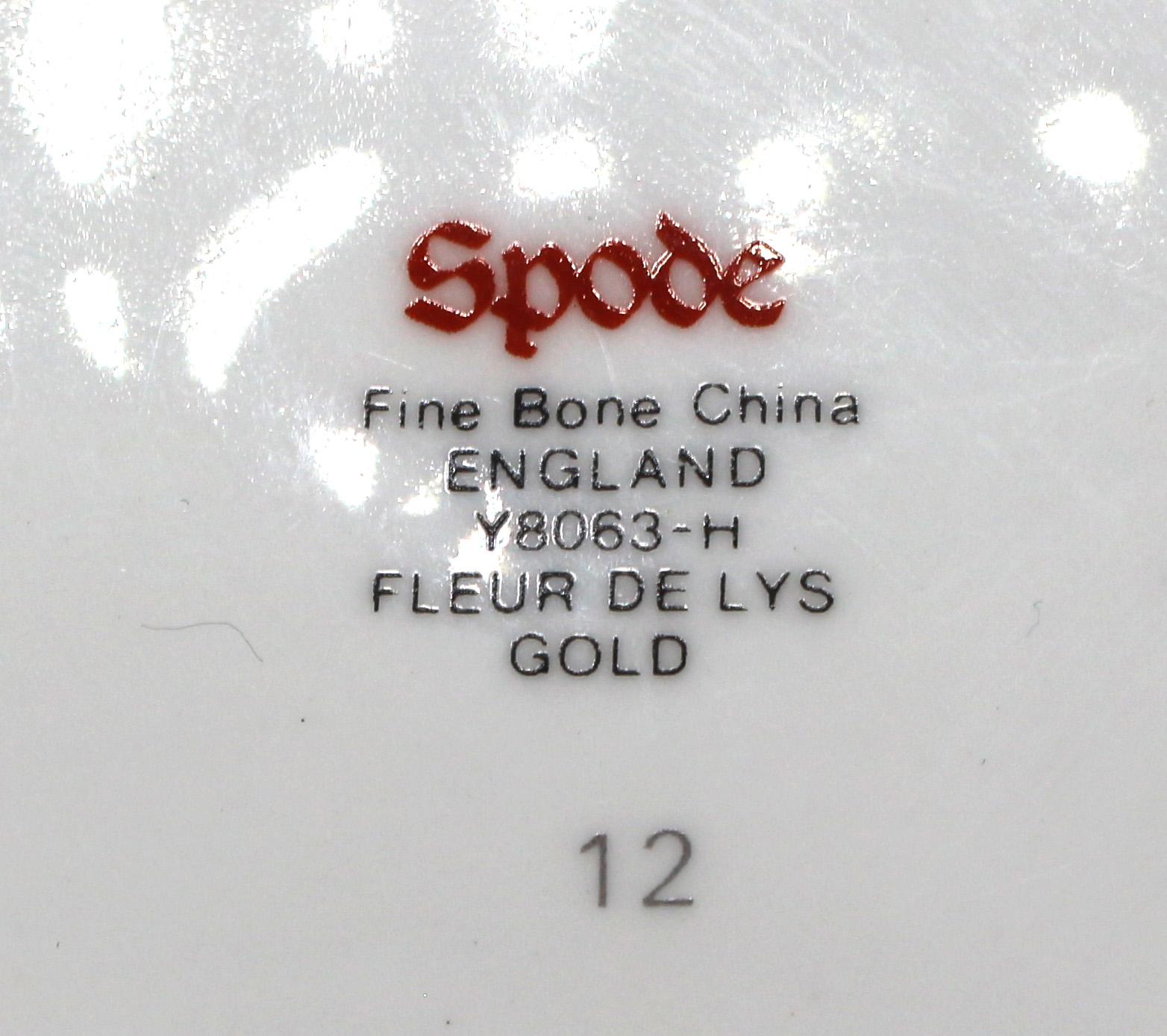 Porcelain Set of 6 Dinner Plates, Spode's Fleur de Lys Gold, Mid-20th Century