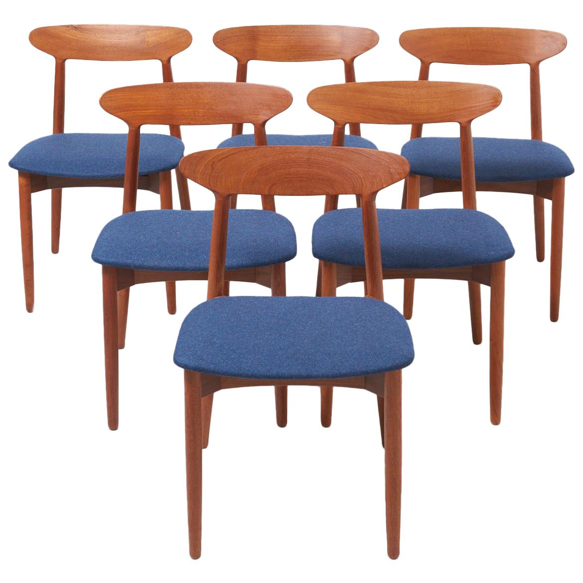 Set of 6 Dinning Chairs by Harry Østergaard