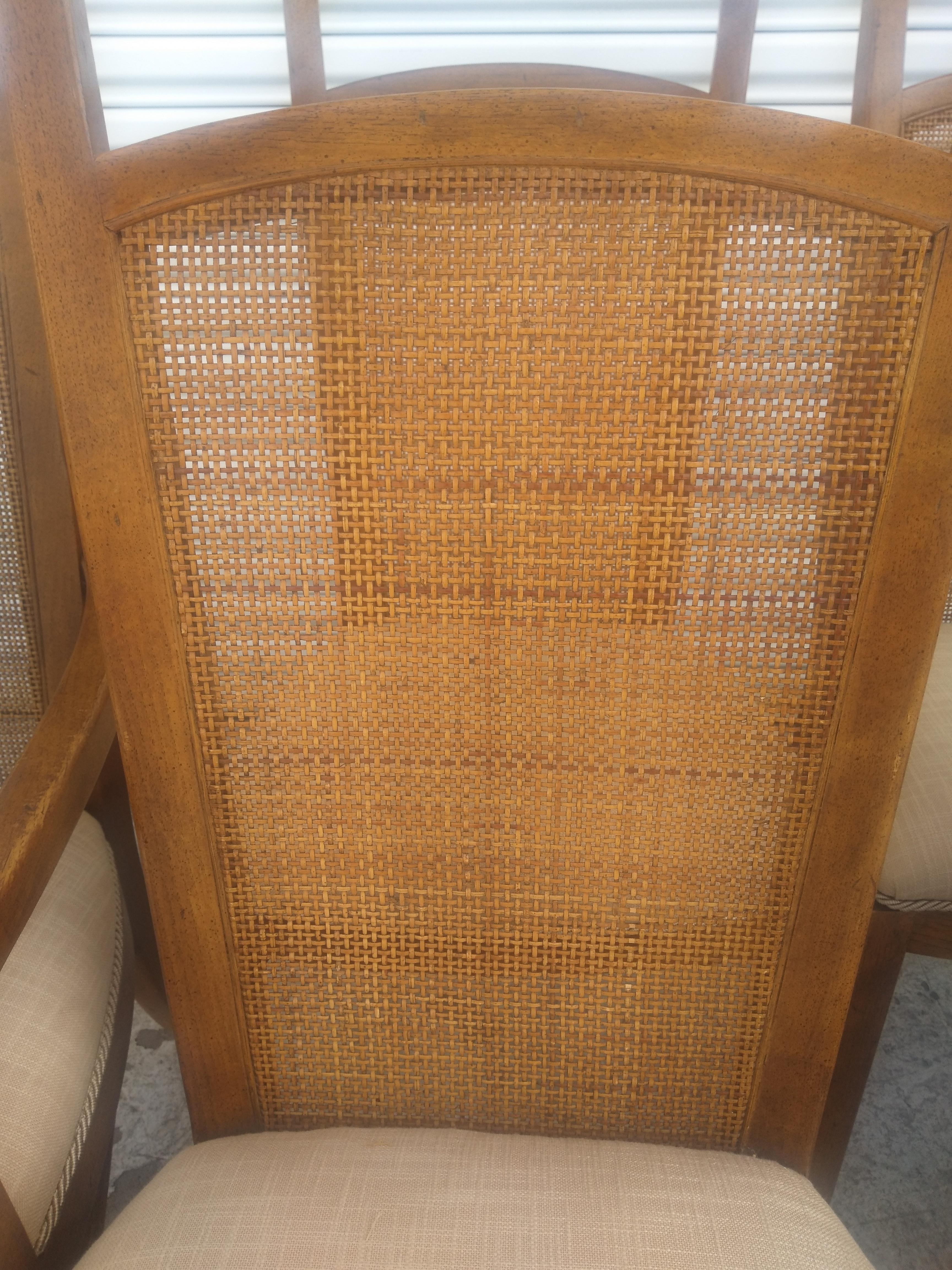 Ensemble de 6 chaises de salle à manger Drexel à dossier en canne de pécan Bon état - En vente à Pasadena, TX