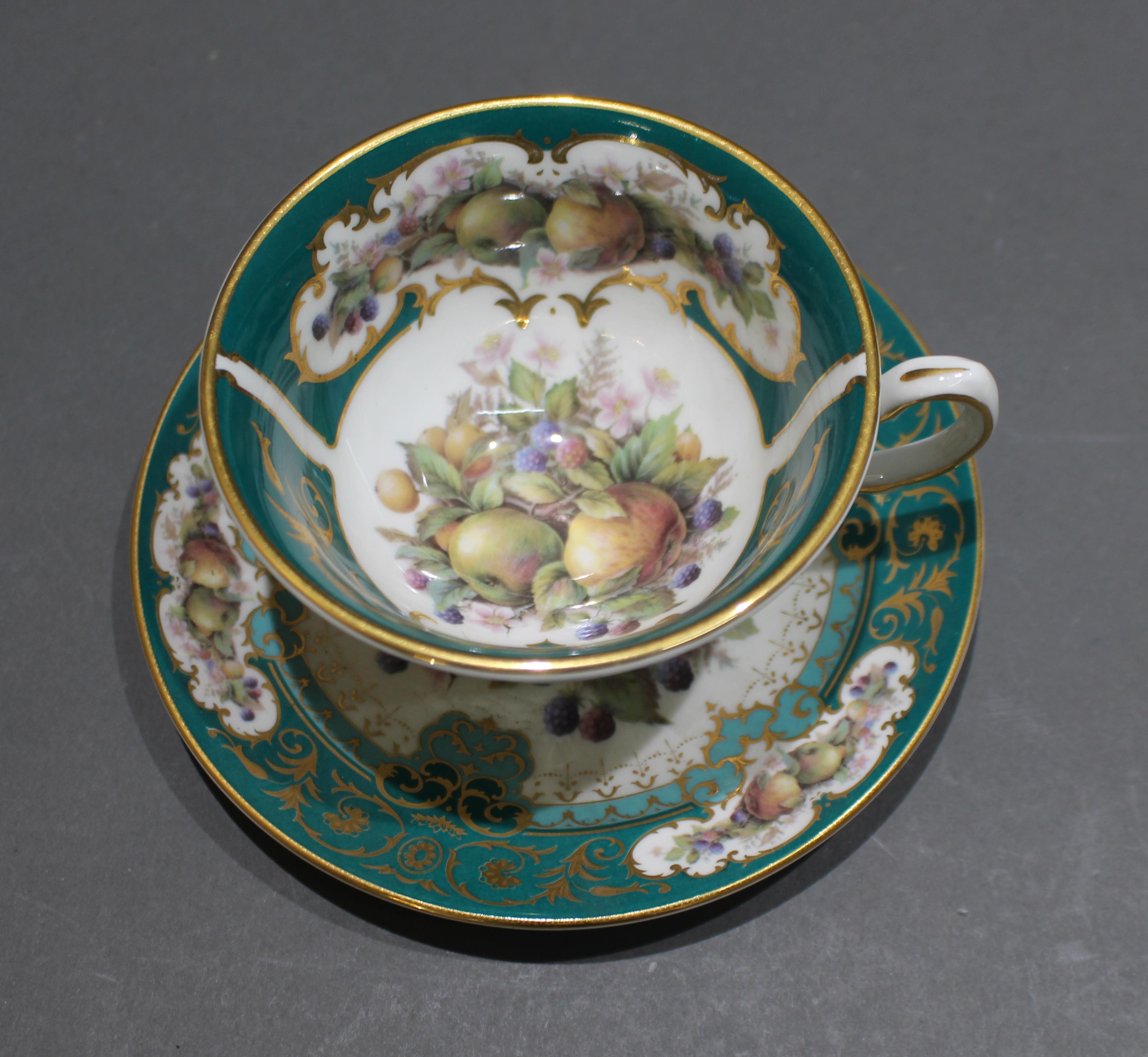 Set of 6 Duchess Tea Cups & Saucers Chatsworth Collection In Good Condition In Worcester, GB
