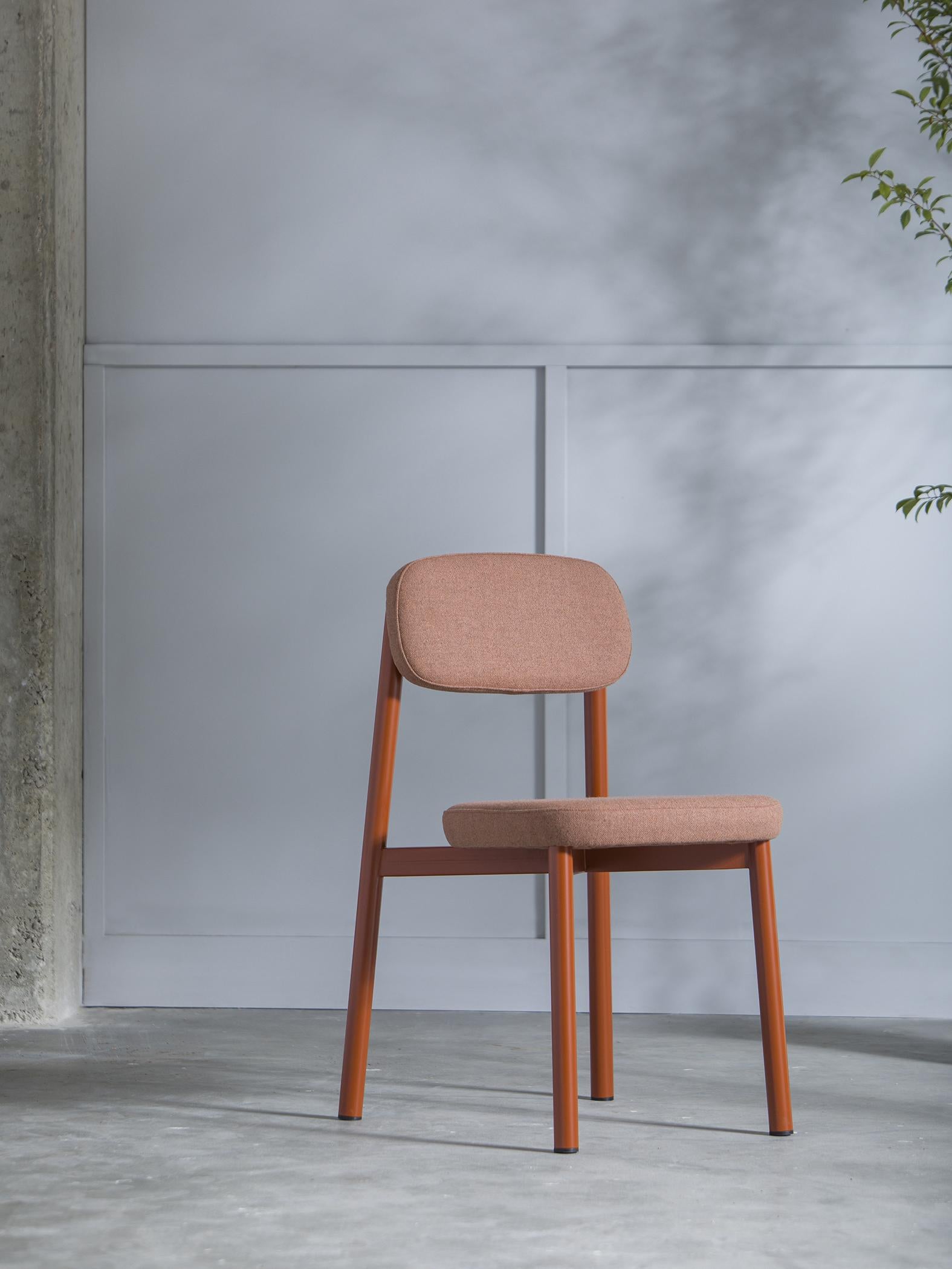 Post-Modern Set of 6 Dusty Pink Residence Chairs by Kann Design For Sale
