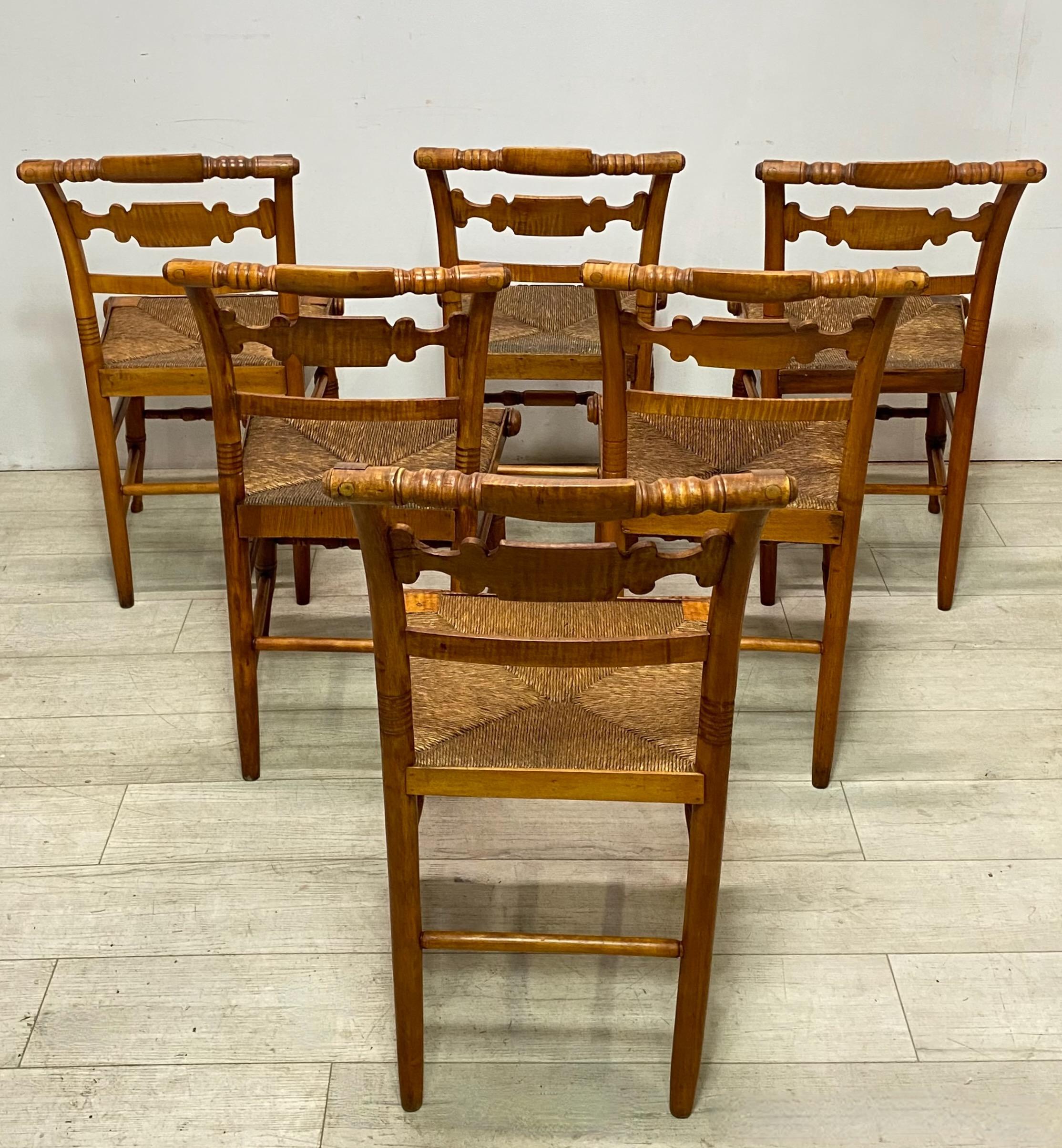 Set of 6 Early 19th Century American Tiger Maple Hitchcock Chairs 3