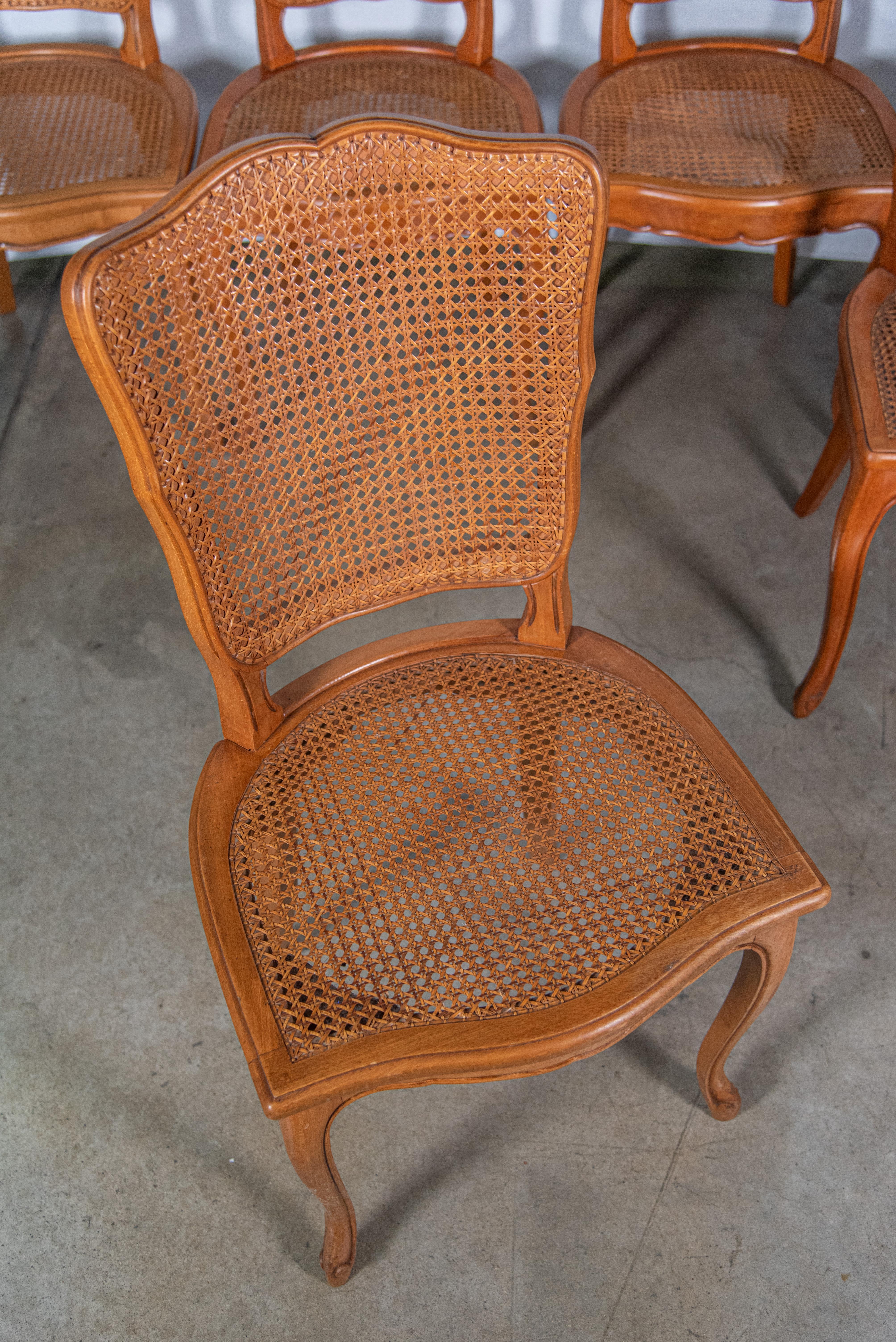 Set of 6 Early 20th Century French Louis XIV Caned Dinning Chairs In Good Condition In San Antonio, TX