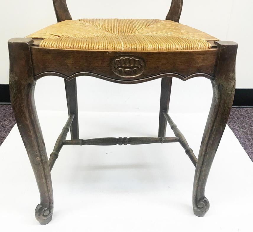 French Provincial Set of 6 Early 20th Century French Oak with Rush Seat Side Chairs For Sale