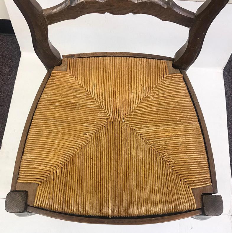 Set of 6 Early 20th Century French Oak with Rush Seat Side Chairs In Good Condition For Sale In Livingston, NJ