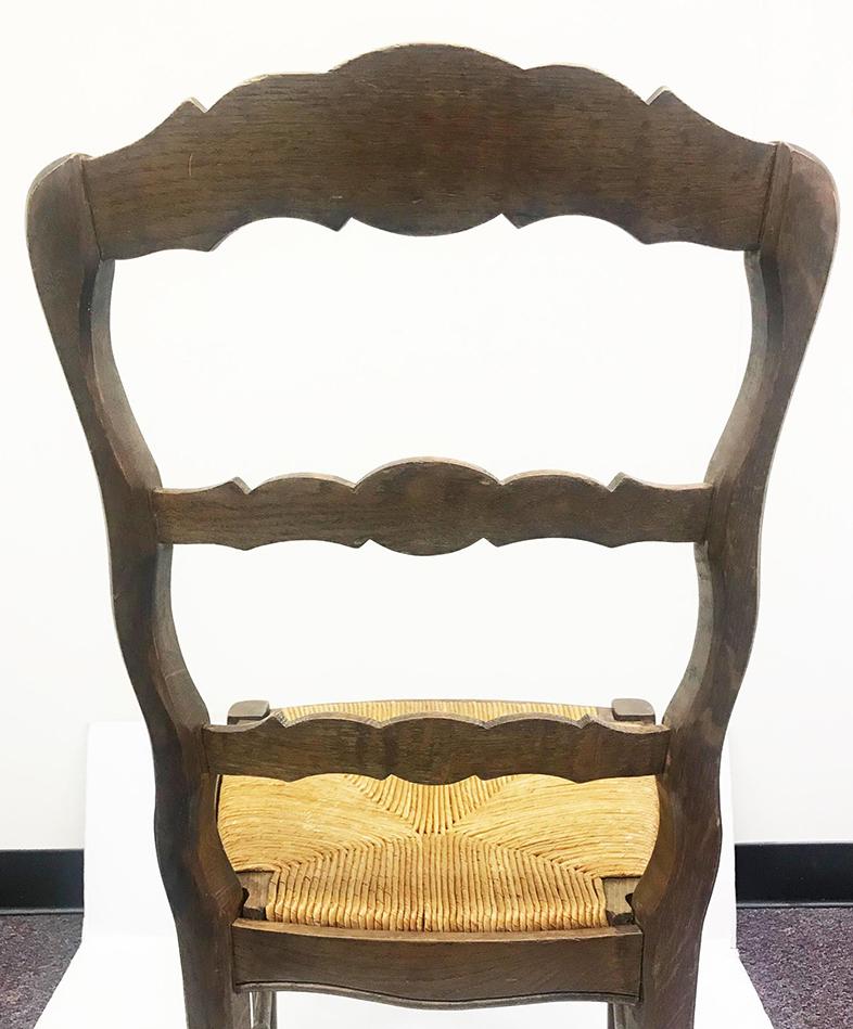 Set of 6 Early 20th Century French Oak with Rush Seat Side Chairs For Sale 4