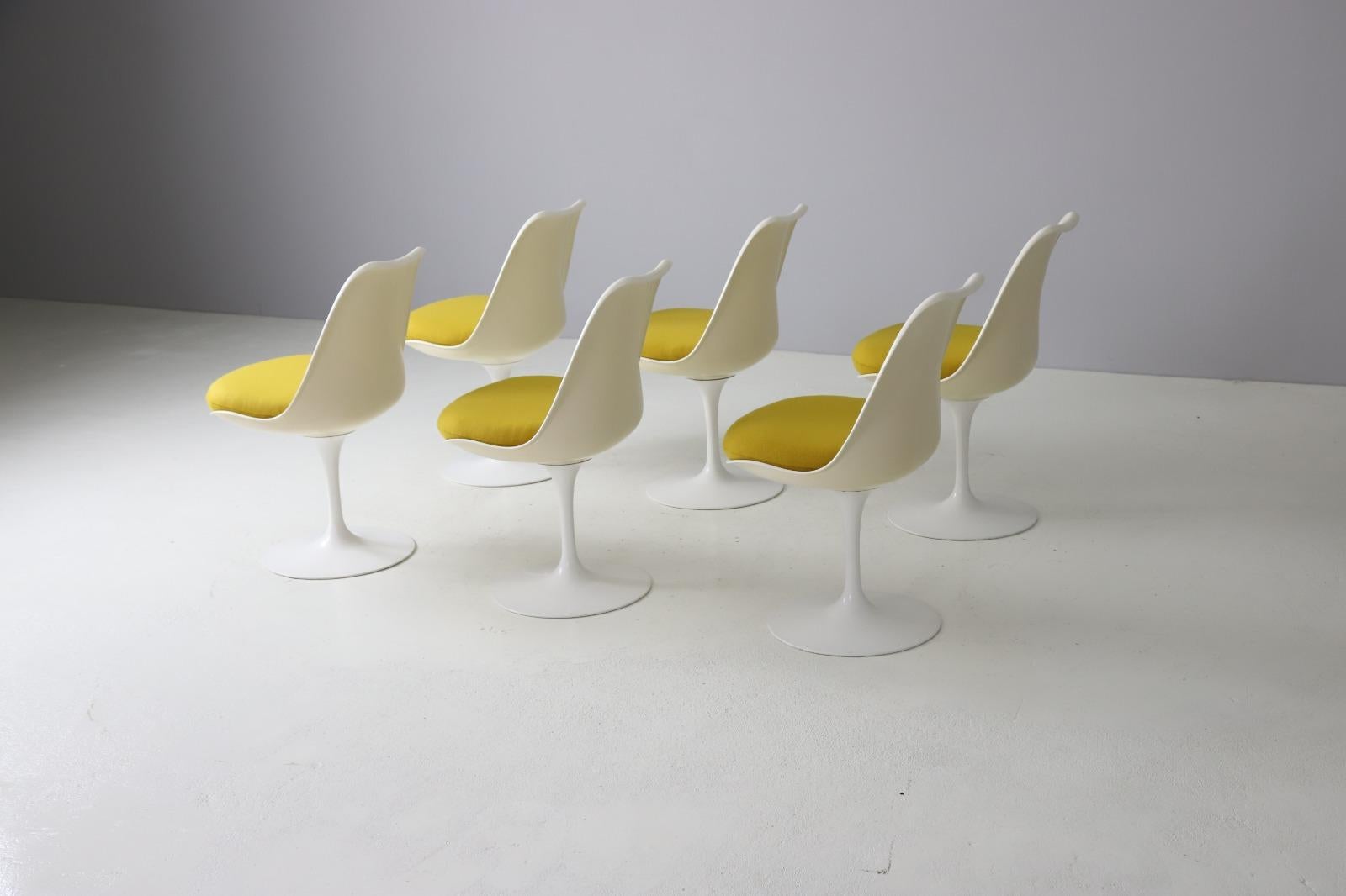 Set of 6 Early Swivel 'Tulip' Chairs by Eero Saarinen for Knoll, 1960s 3