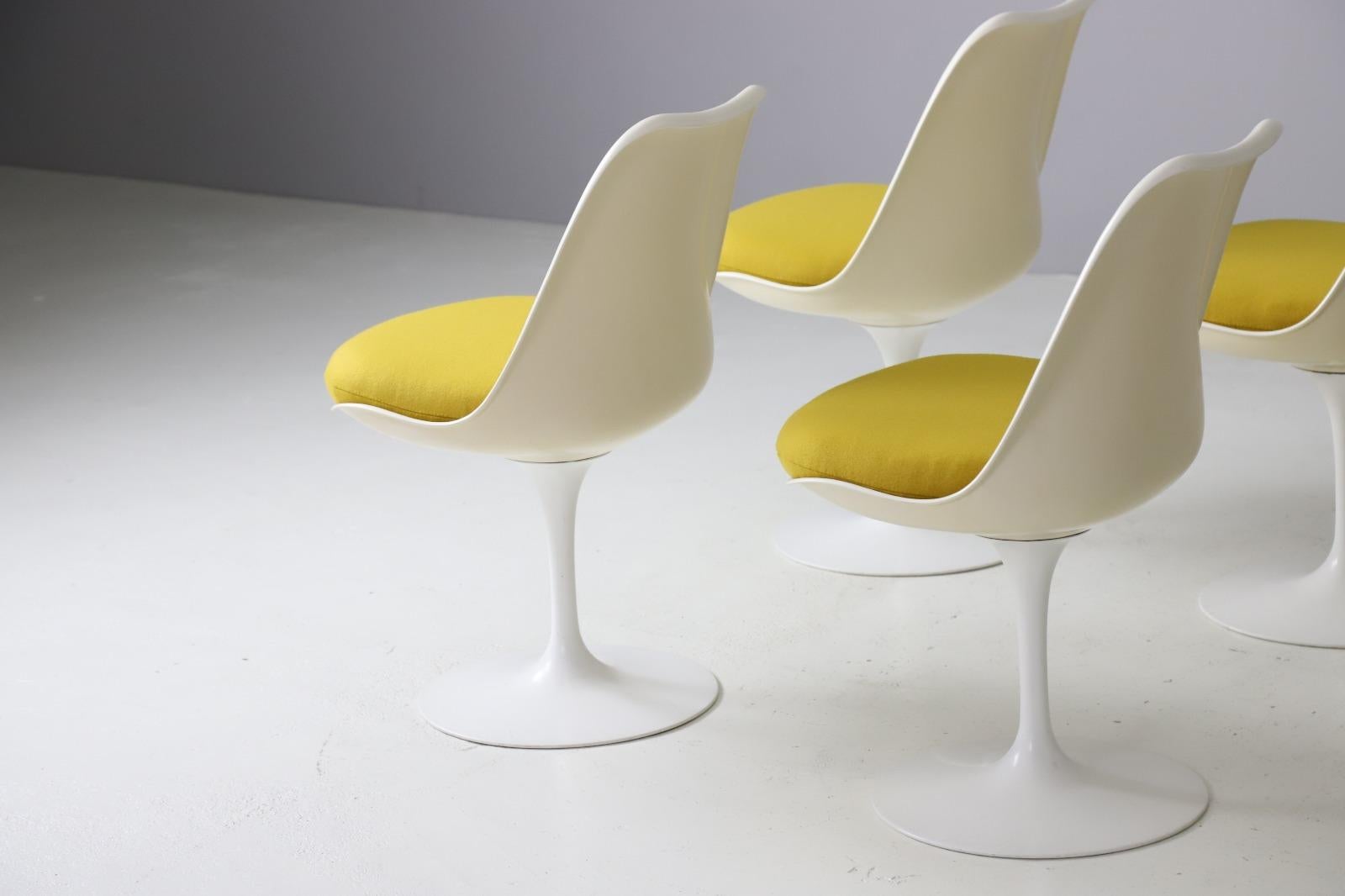 Set of 6 Early Swivel 'Tulip' Chairs by Eero Saarinen for Knoll, 1960s 4