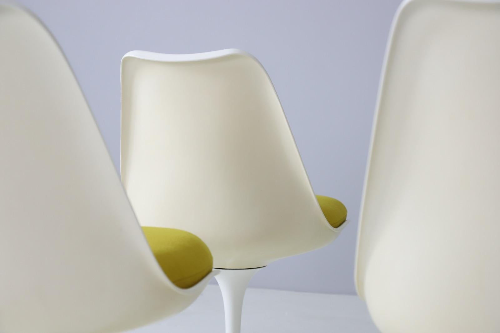Set of 6 Early Swivel 'Tulip' Chairs by Eero Saarinen for Knoll, 1960s 5