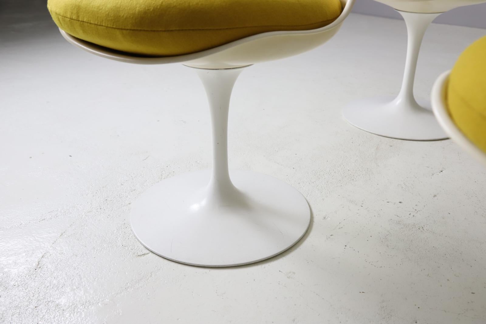 Set of 6 Early Swivel 'Tulip' Chairs by Eero Saarinen for Knoll, 1960s 1