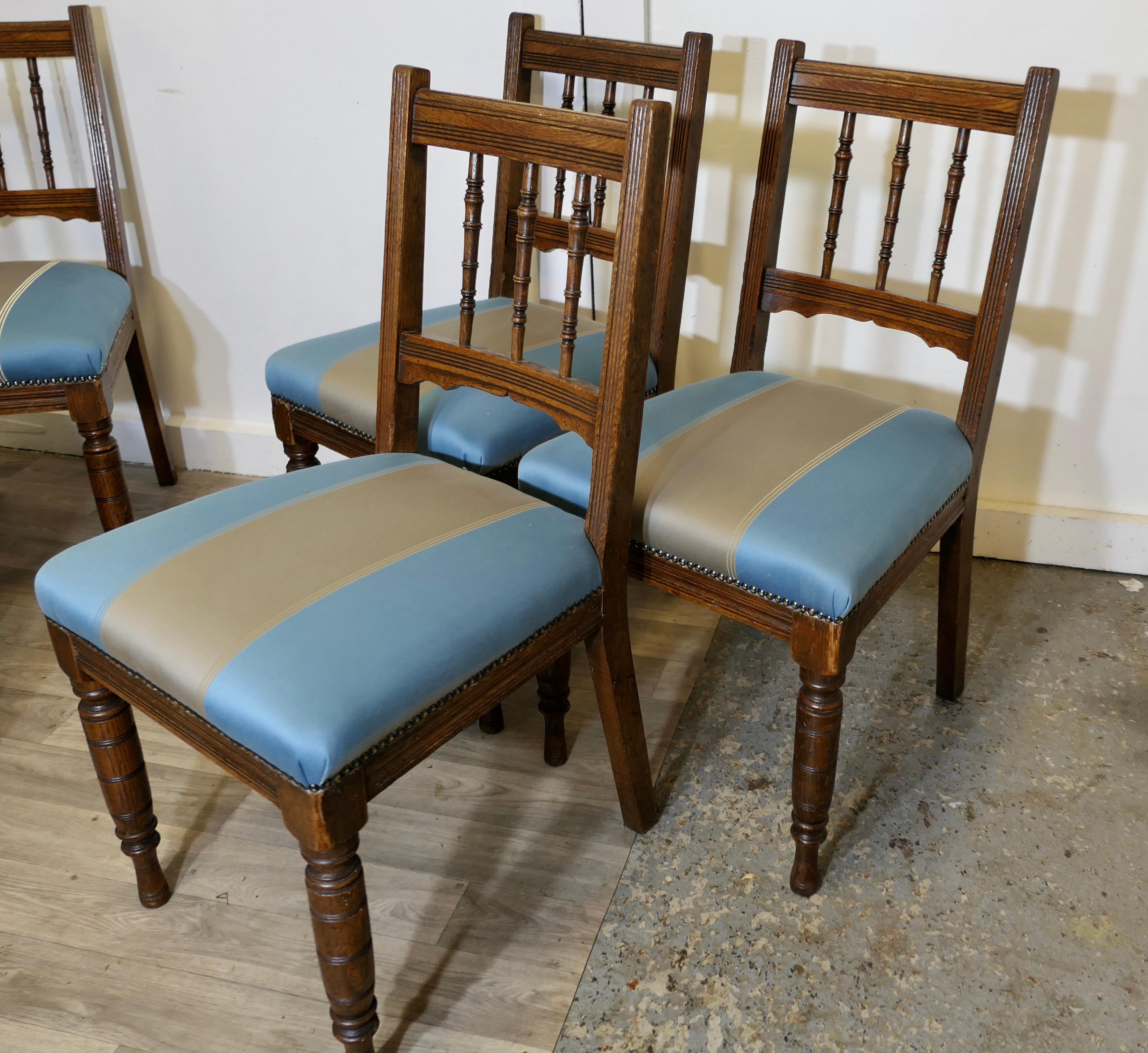 Set di 6 sedie da pranzo Edwardian Oak   Questo è un bellissimo set di sedie Oak. in vendita 2