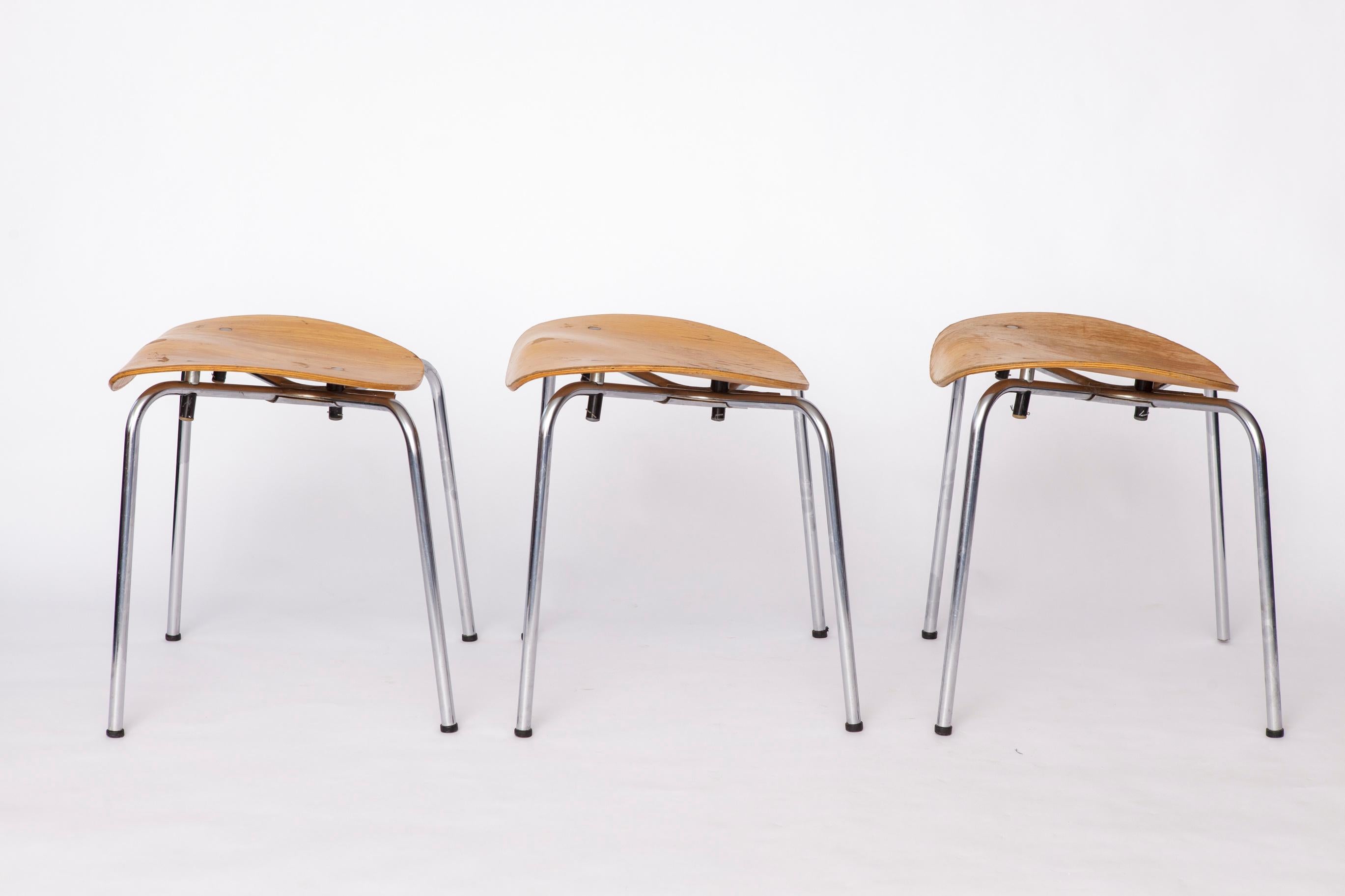 German Set of 6 Egon Eiermann SE68 Stools – 1950s Mid Century Modern, Beech Plywood For Sale