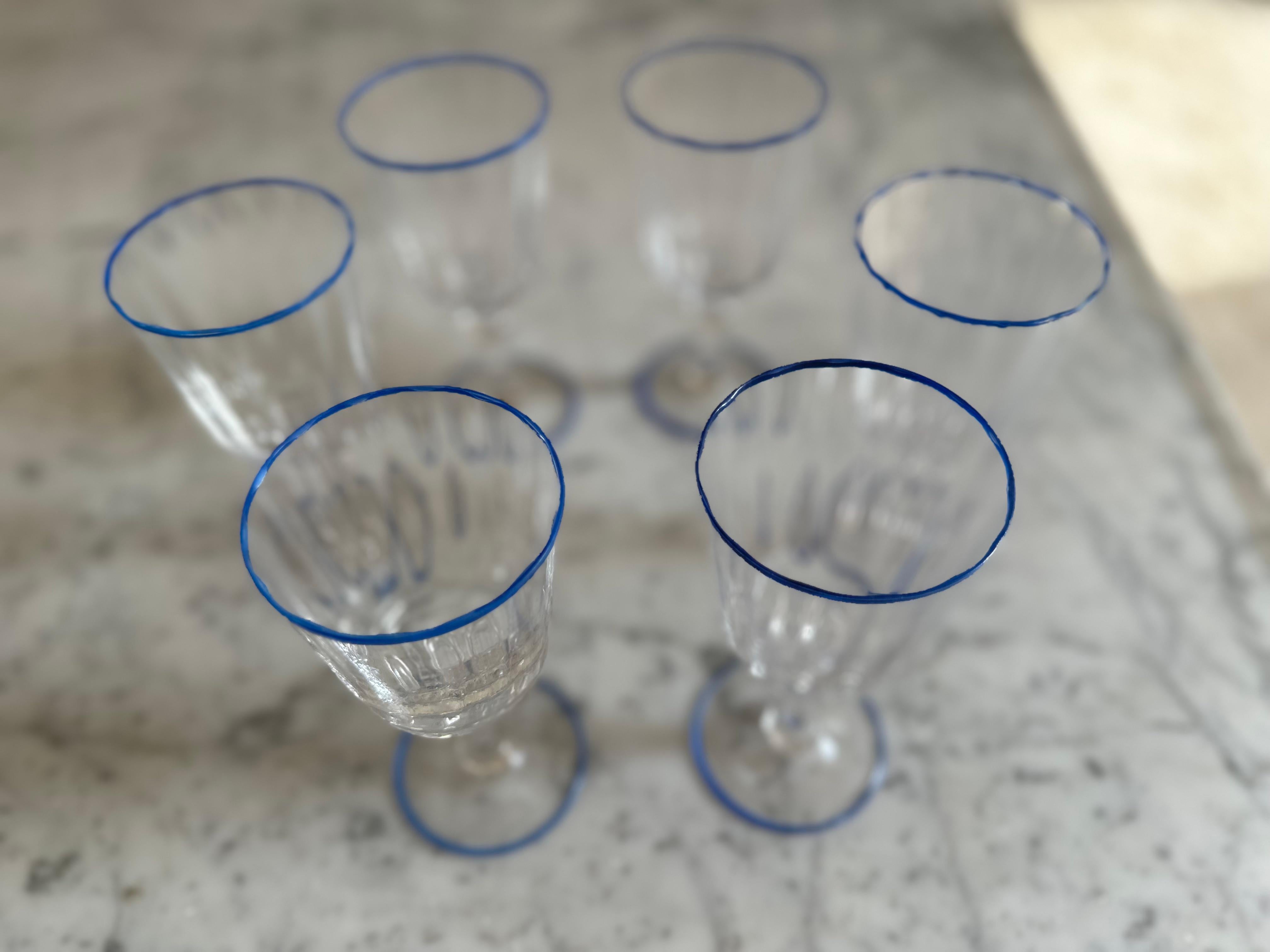 Ensemble de 6 élégants verres à vin de Murano avec bord bleu, fin du 19ème siècle en vente 3