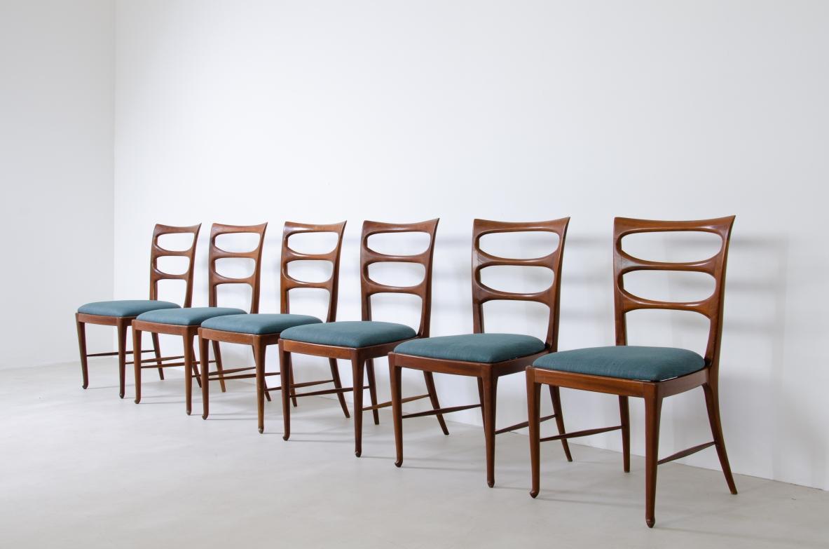 Walnut Set of 6 elegant walnut dining chairs by Paolo Buffa For Sale