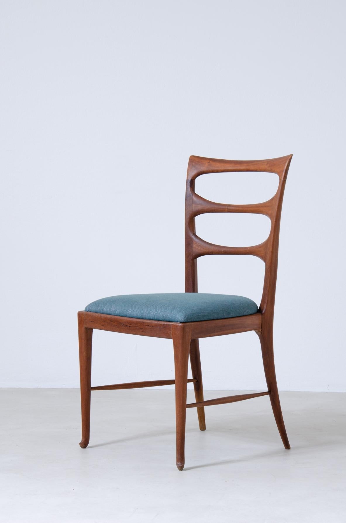 Set of 6 elegant walnut dining chairs by Paolo Buffa For Sale 1