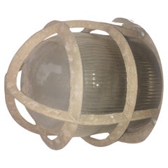 Ensemble de 6 lampes à suspension industrielles émaillées avec cages, de type Explosion Proof